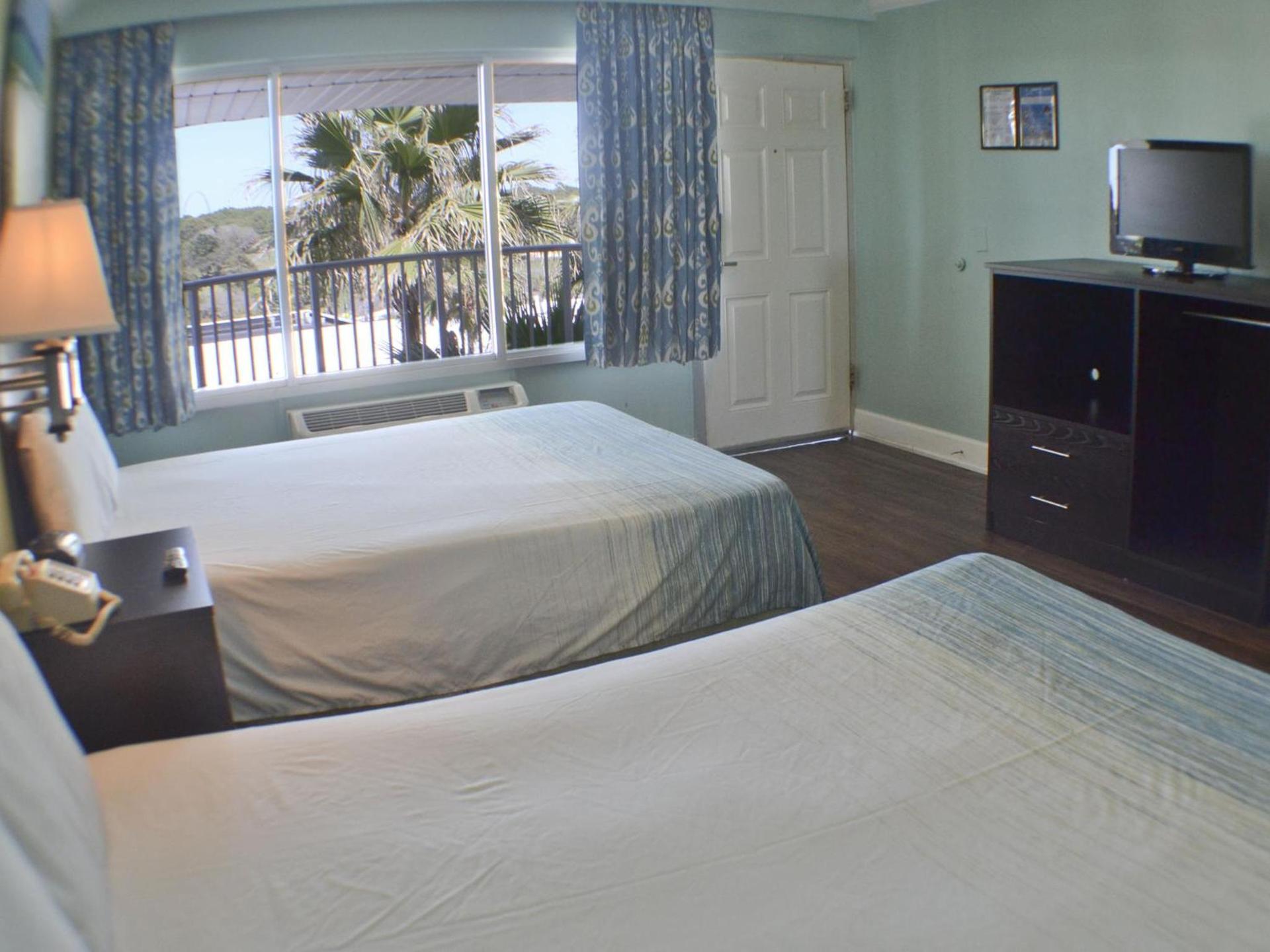 Boardwalk Beach Hotel photo 6
