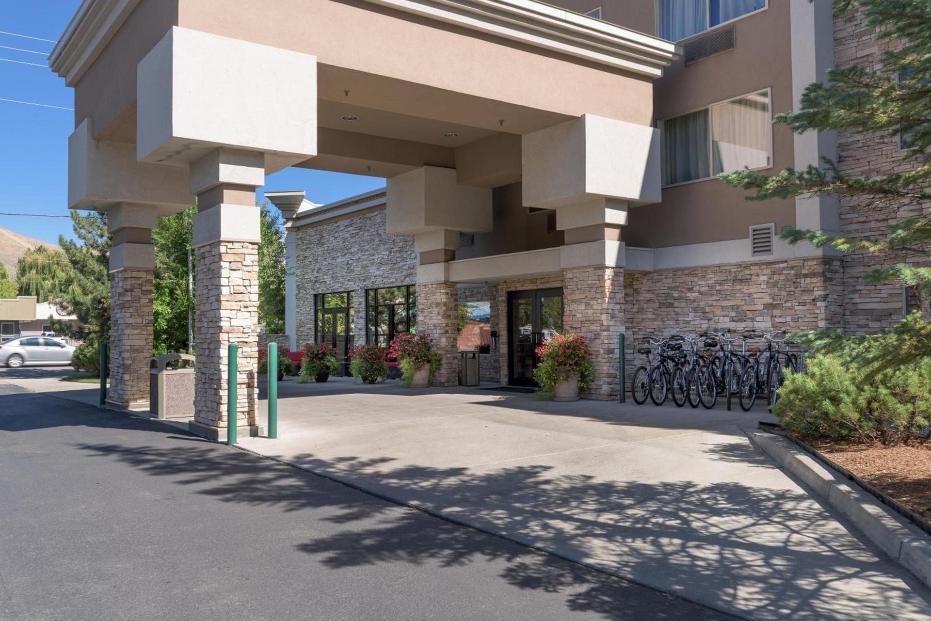 Wood River Inn & Suite photo 18