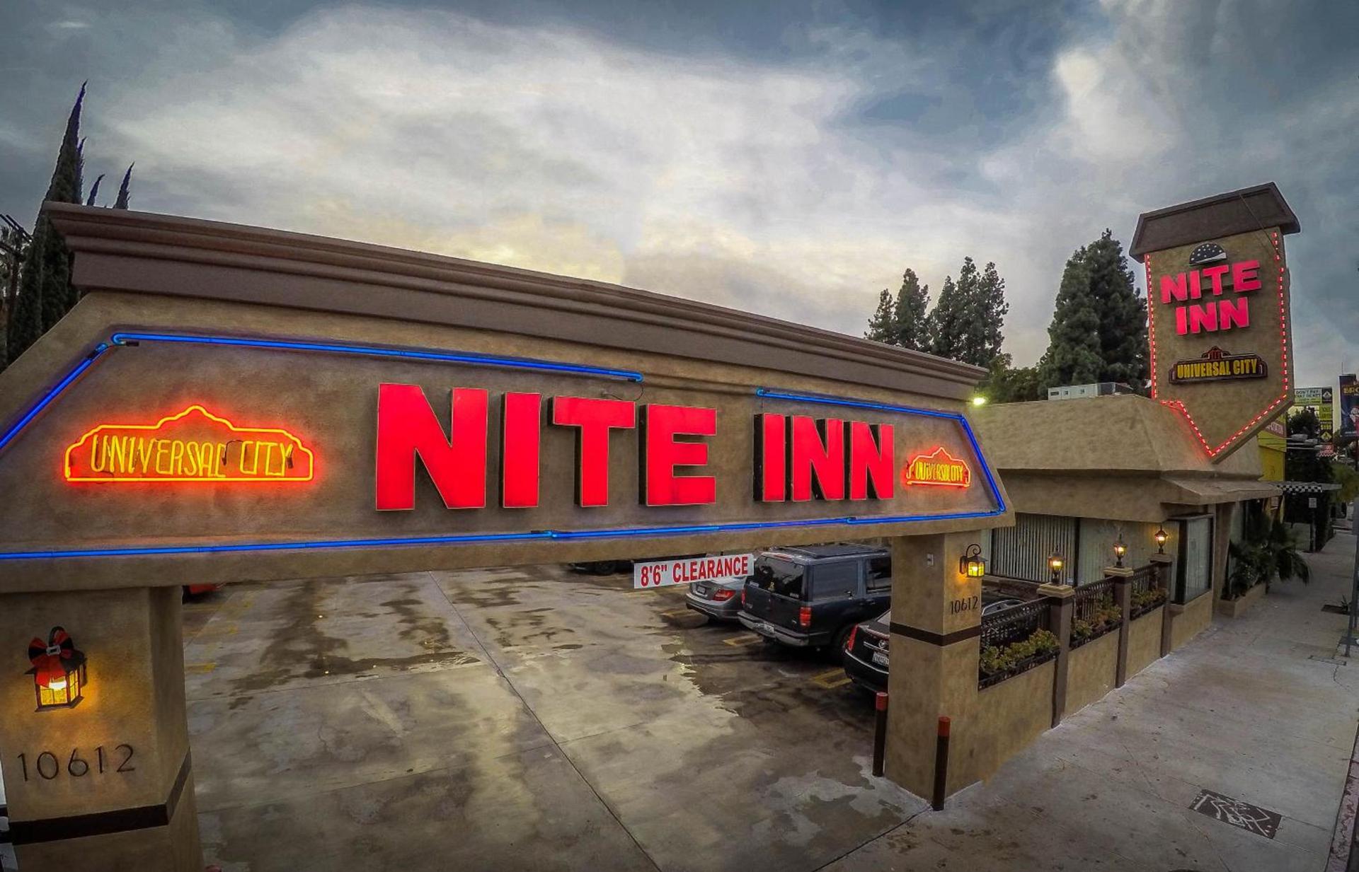 Nite Inn at Universal City - Walking Distance to Universal Studios Hollywood photo 3