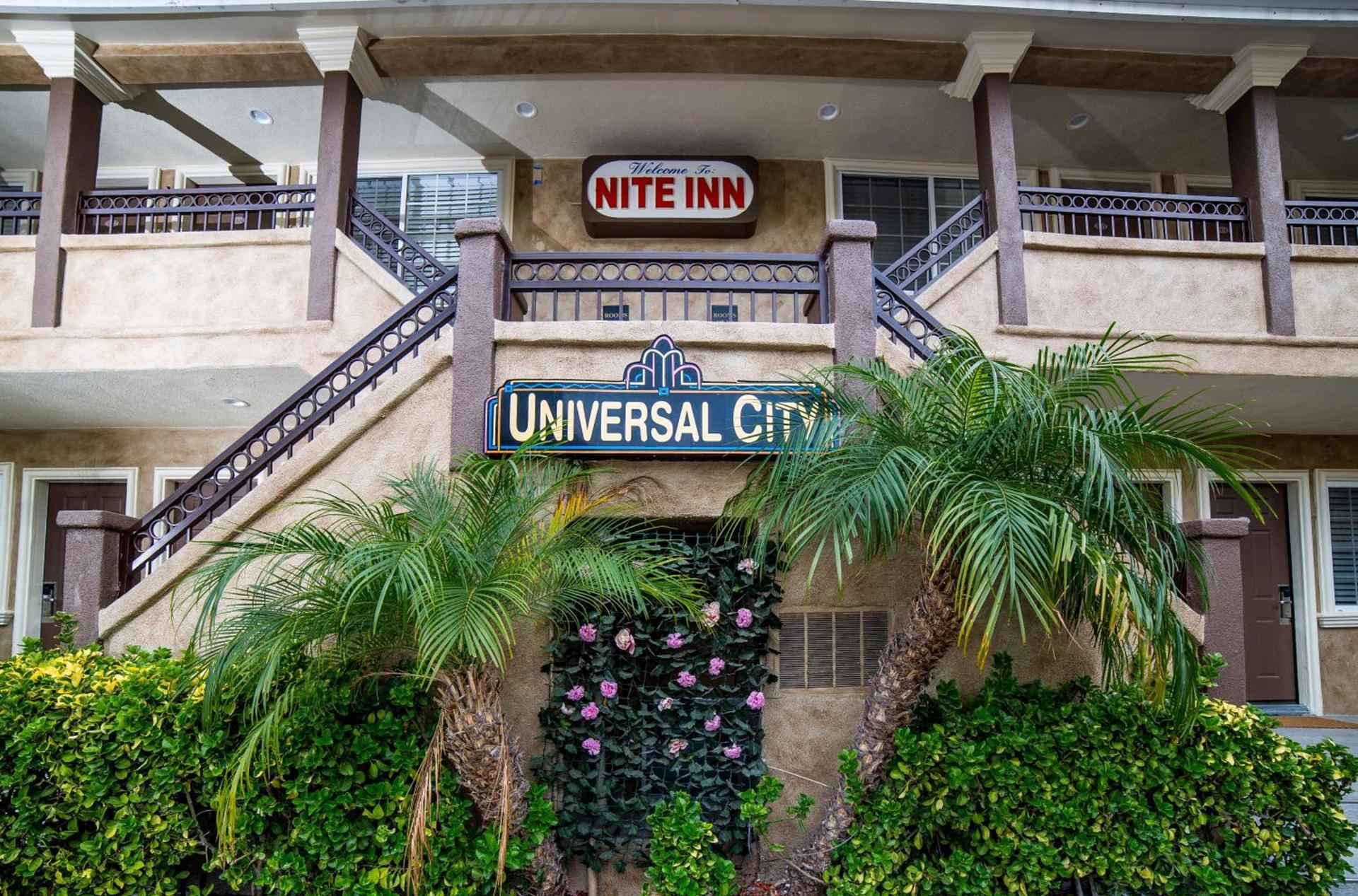 Nite Inn at Universal City - Walking Distance to Universal Studios Hollywood photo 2