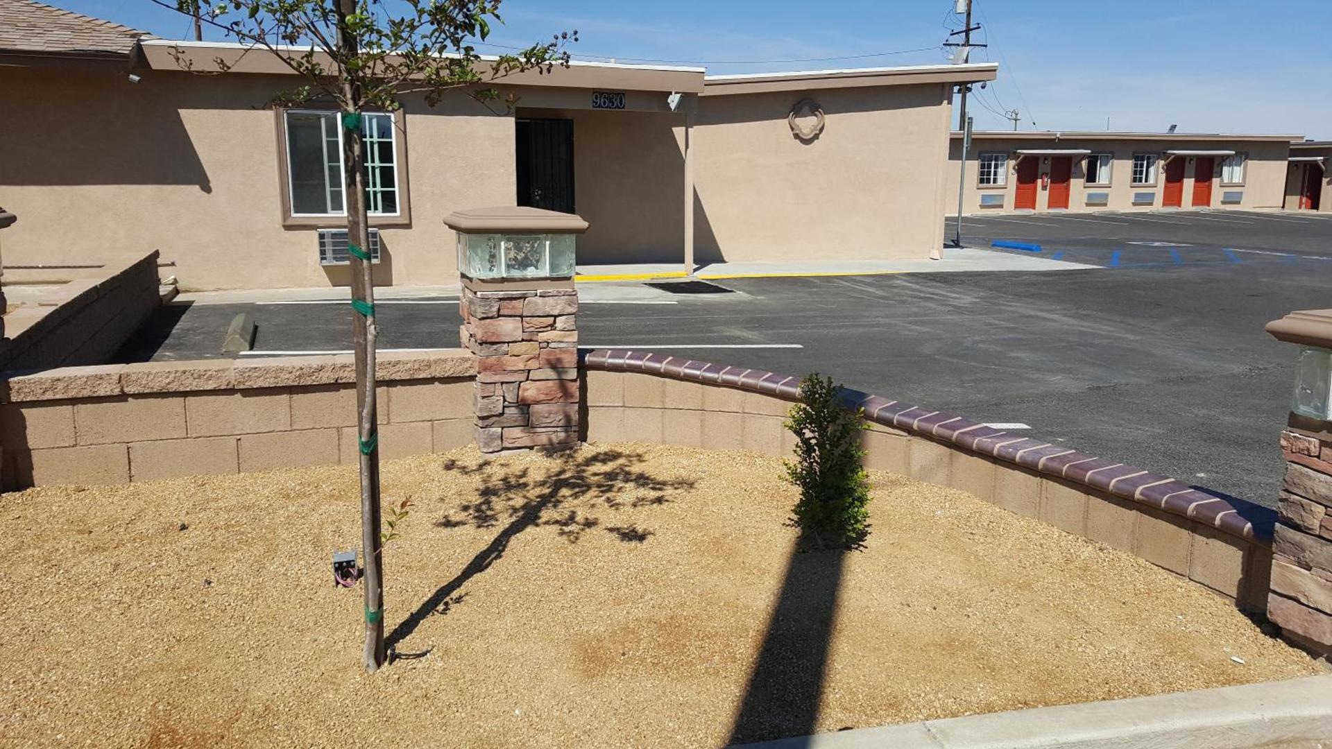 Motel 6 Maple/Main photo 13