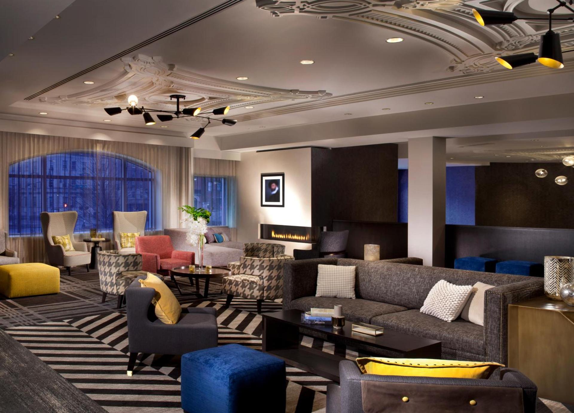 Hotel Commonwealth photo 2