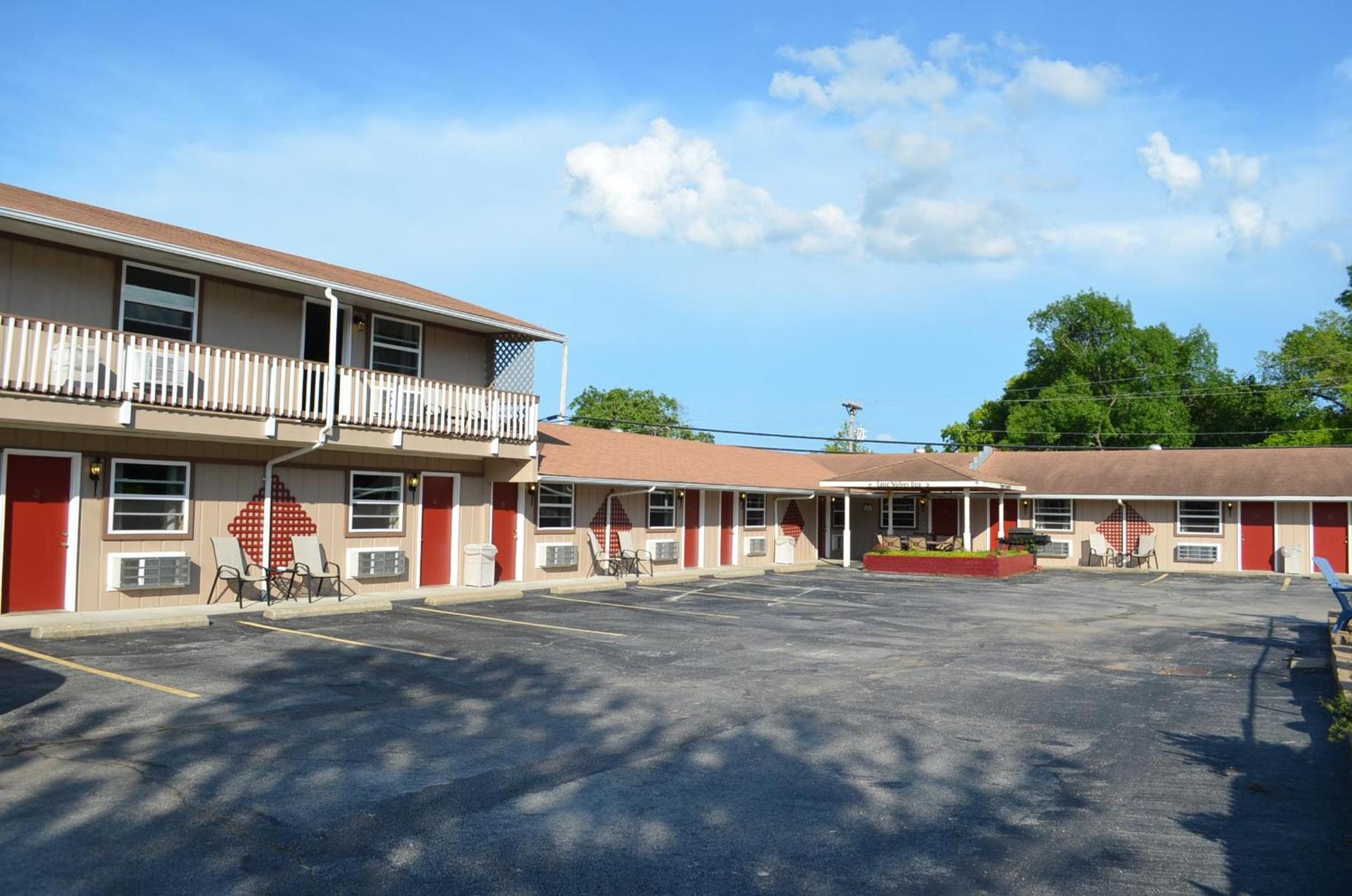 Hunter's Friend Resort near Table Rock Lake photo 67