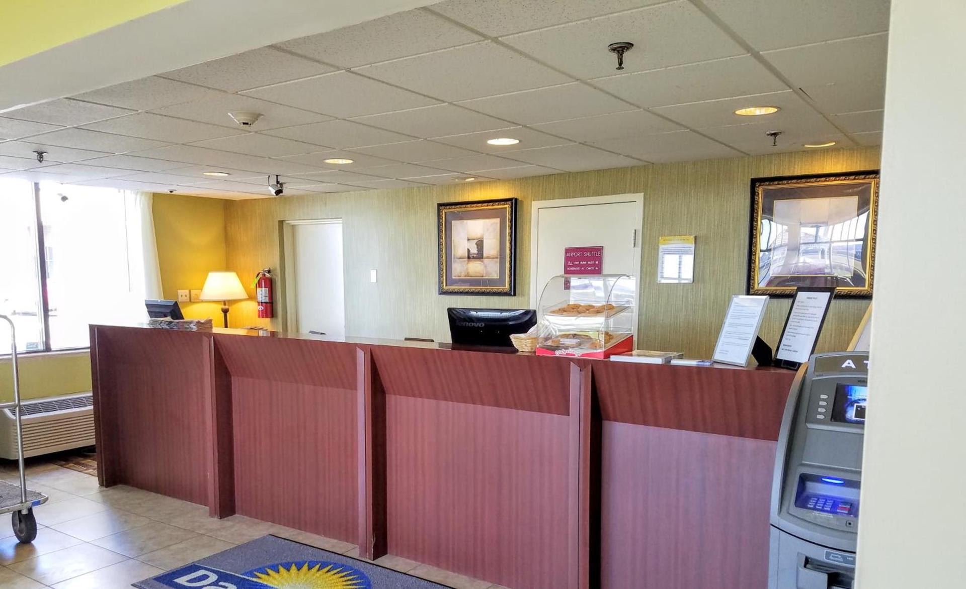 Days Inn by Wyndham Windsor Locks / Bradley Intl Airport photo 44