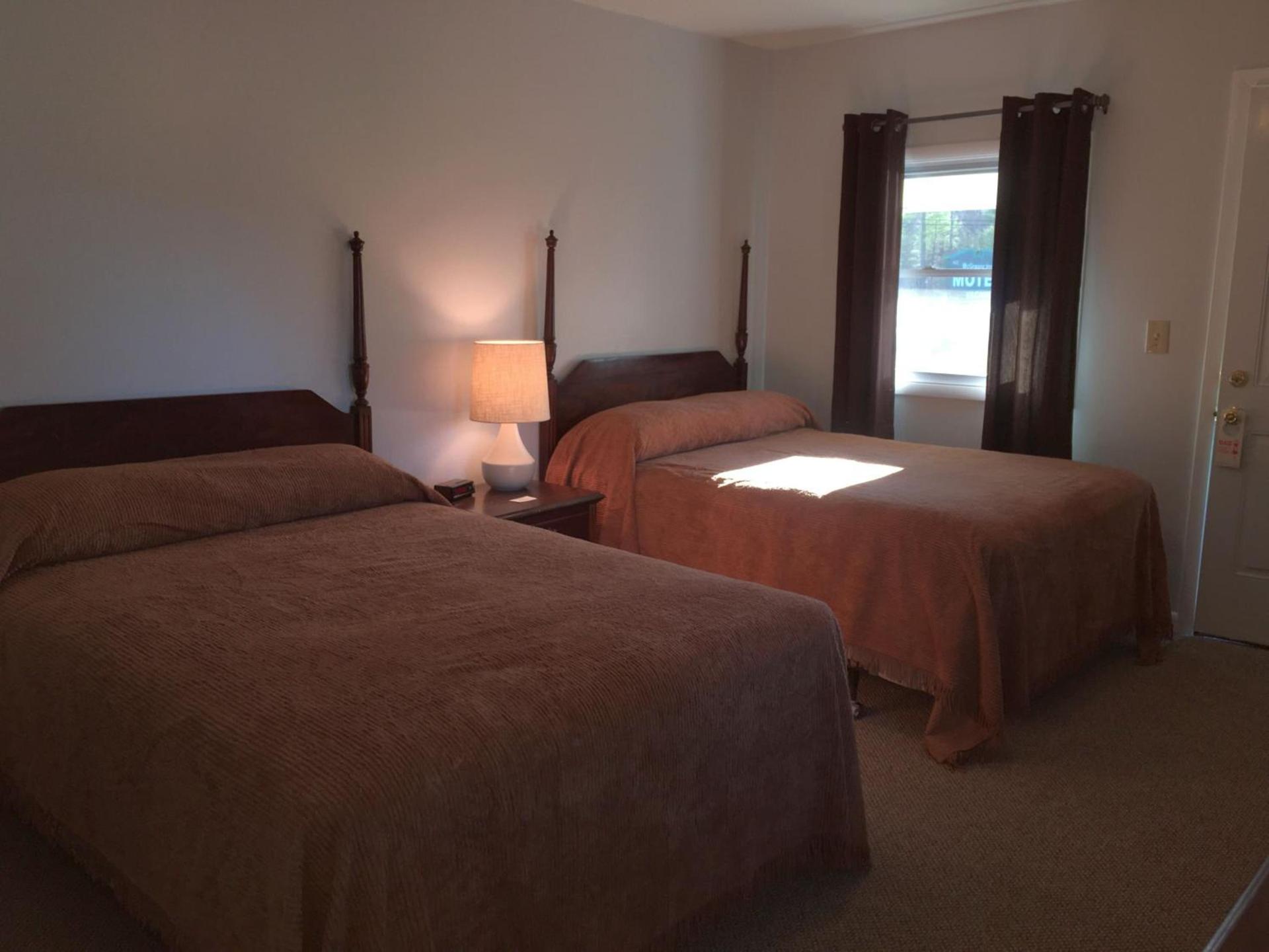 McGregor Inn Motel photo 20
