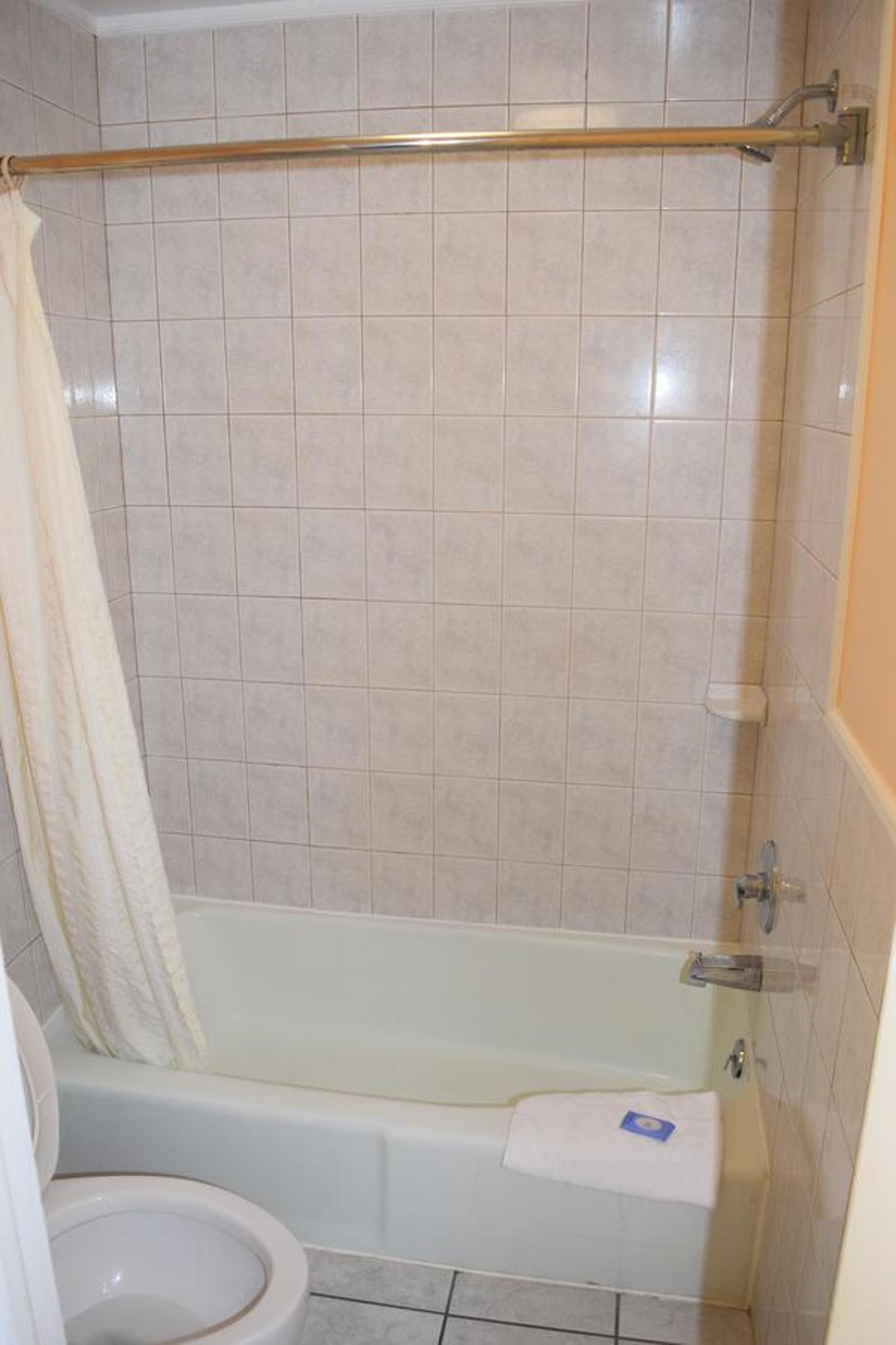 Fort Eustis Inn photo 8