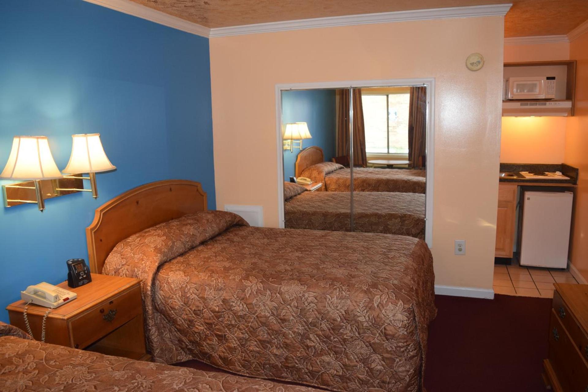 Fort Eustis Inn photo 7