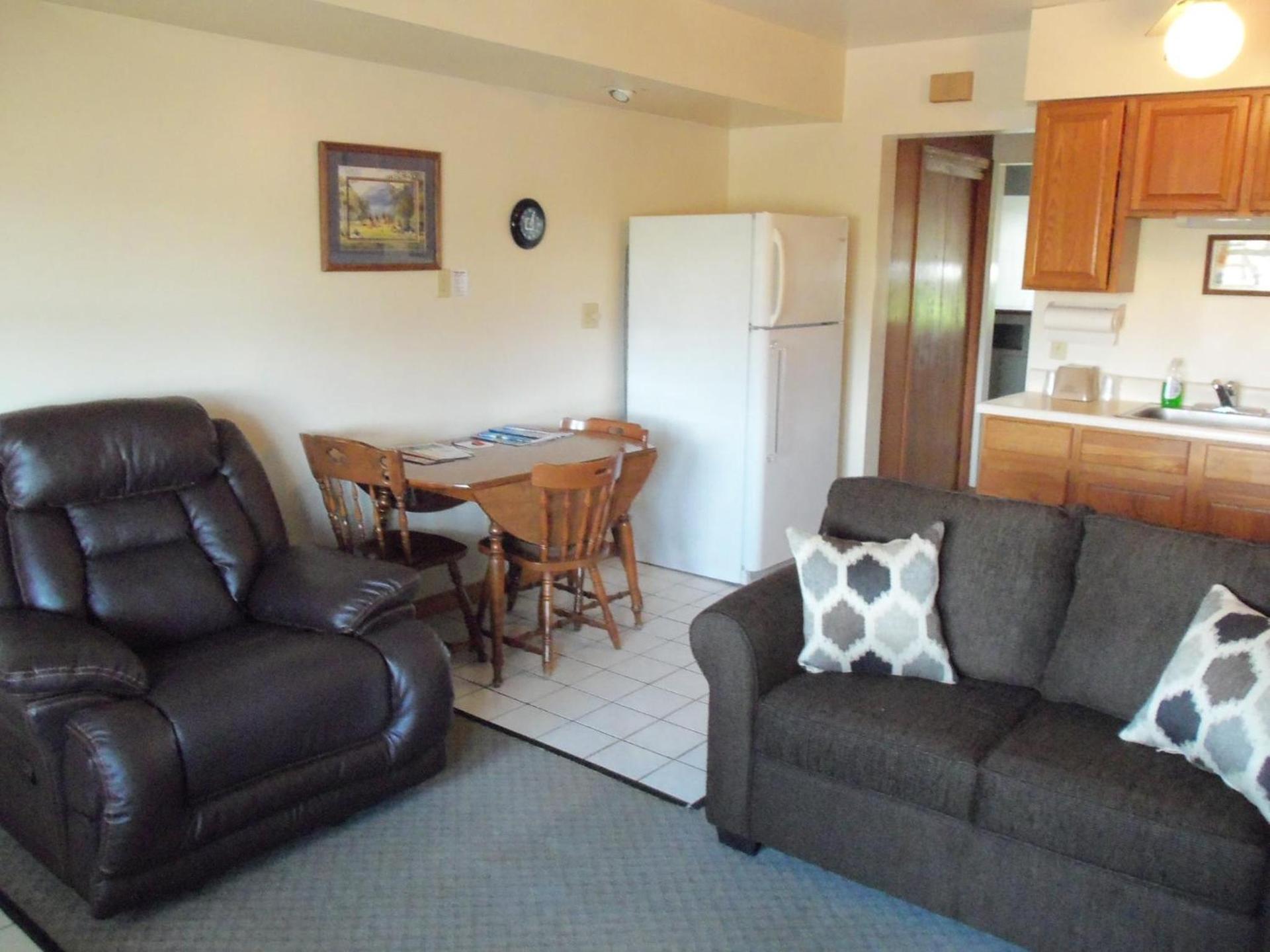 Plantation Motel photo 87