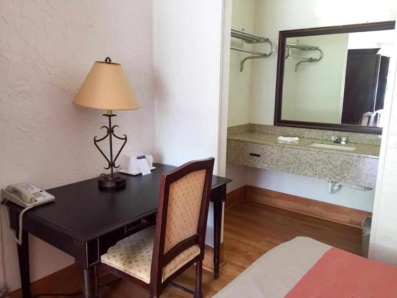 Motel 6-Townsend, GA photo 35