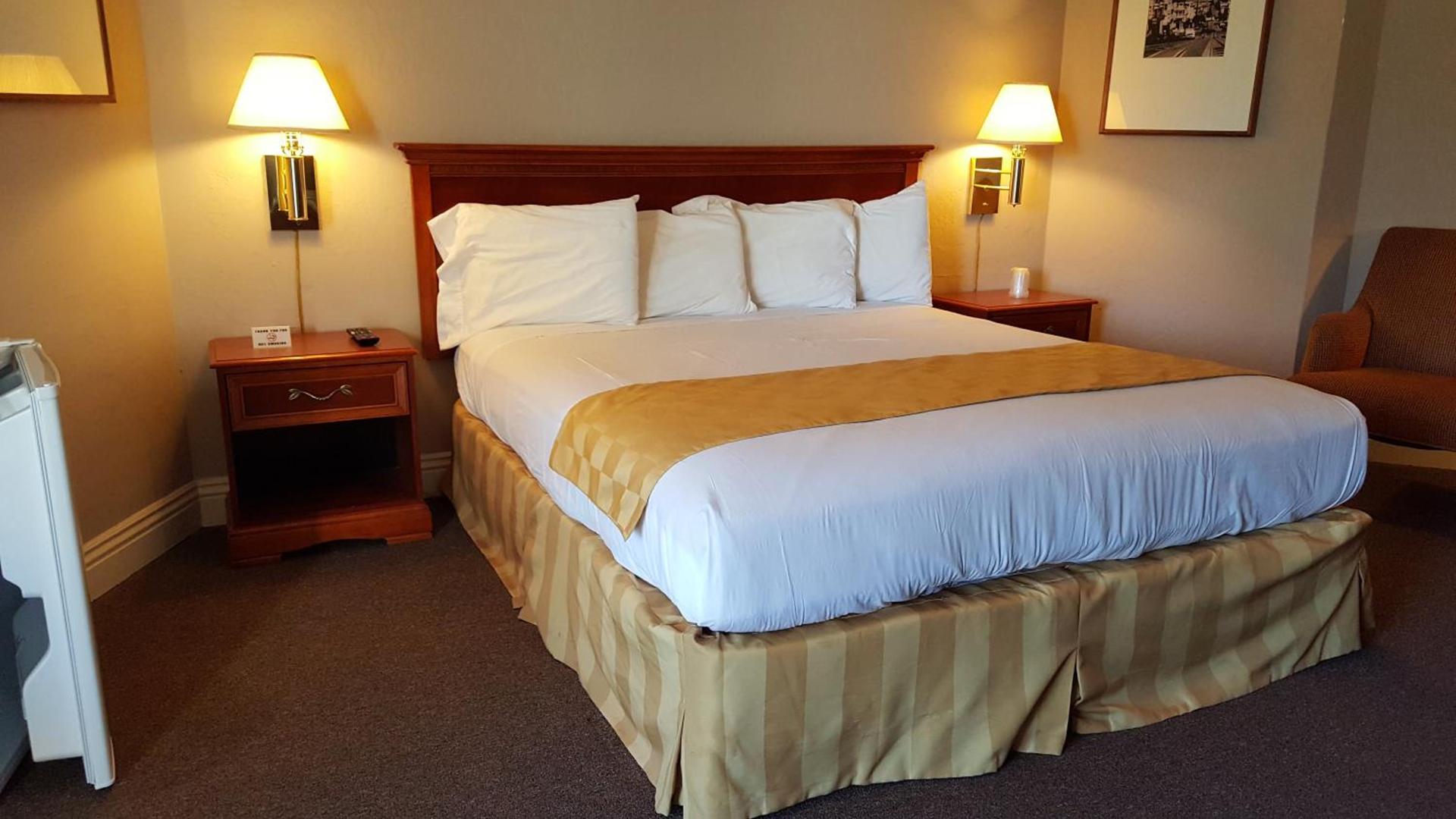 Pacific Motel photo 94