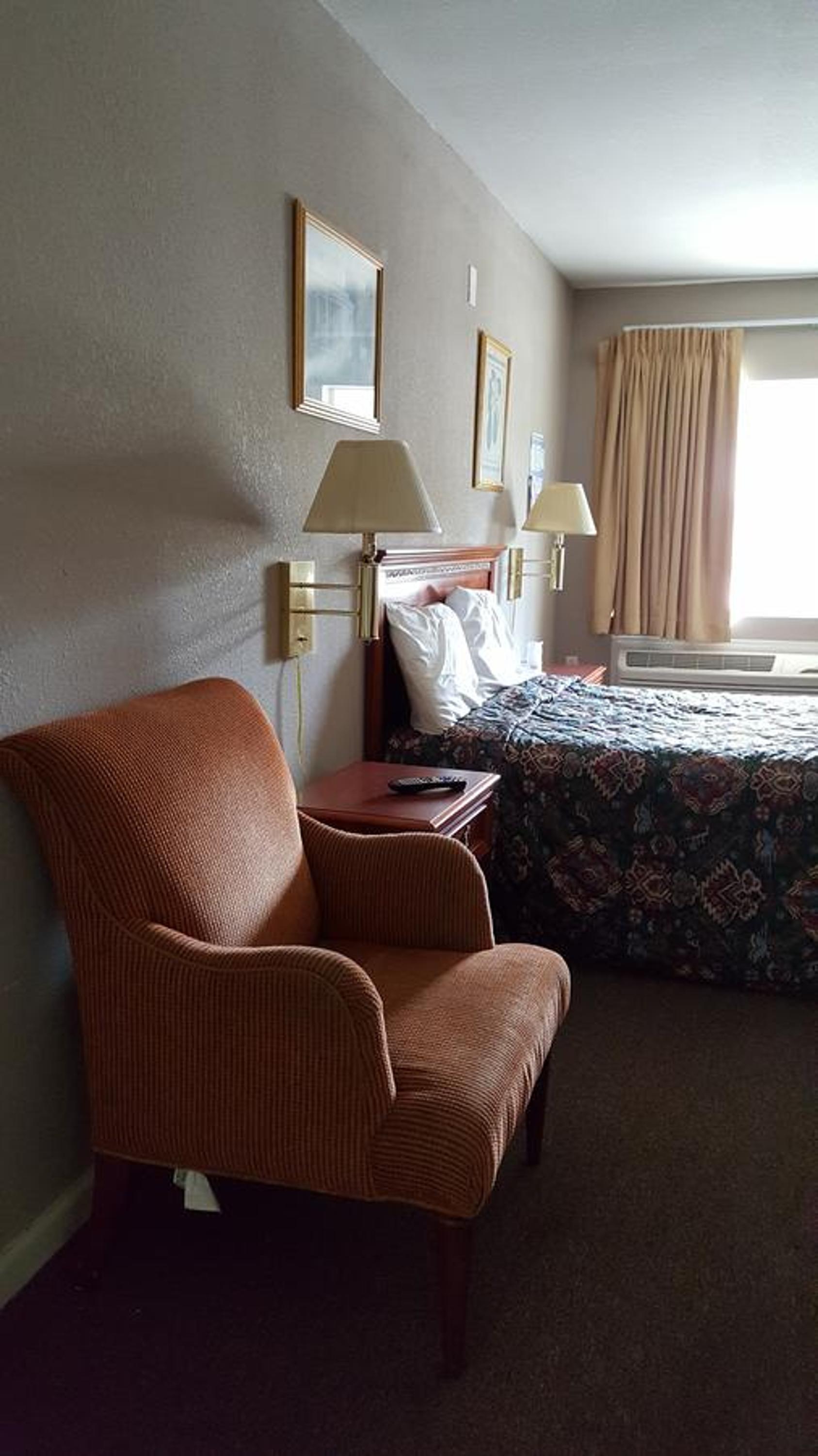 Pacific Motel photo 51