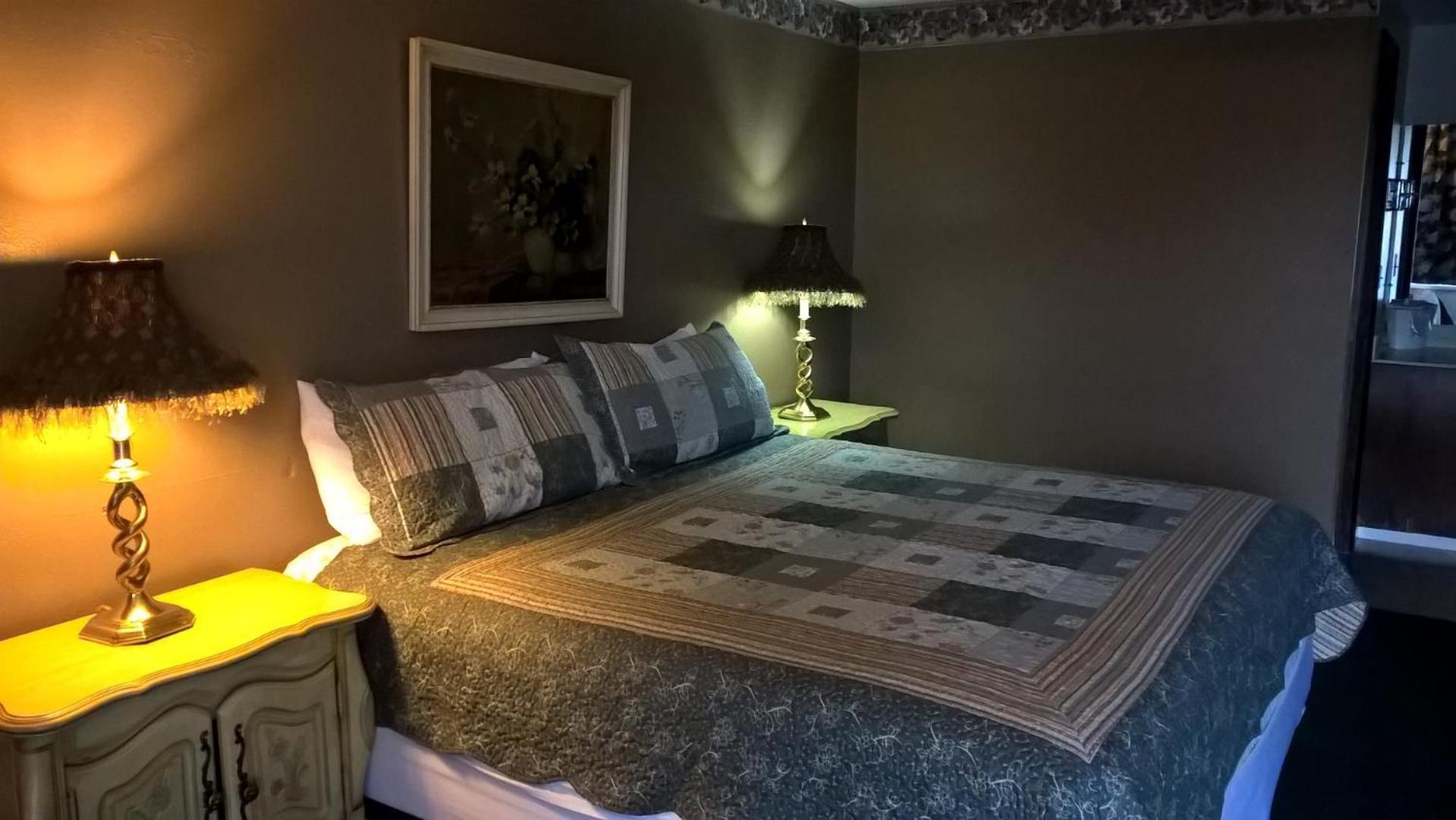 Dogwood Motel photo 33