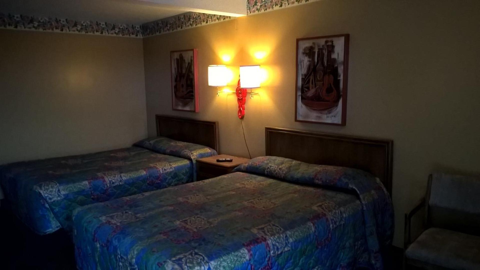 Dogwood Motel photo 28