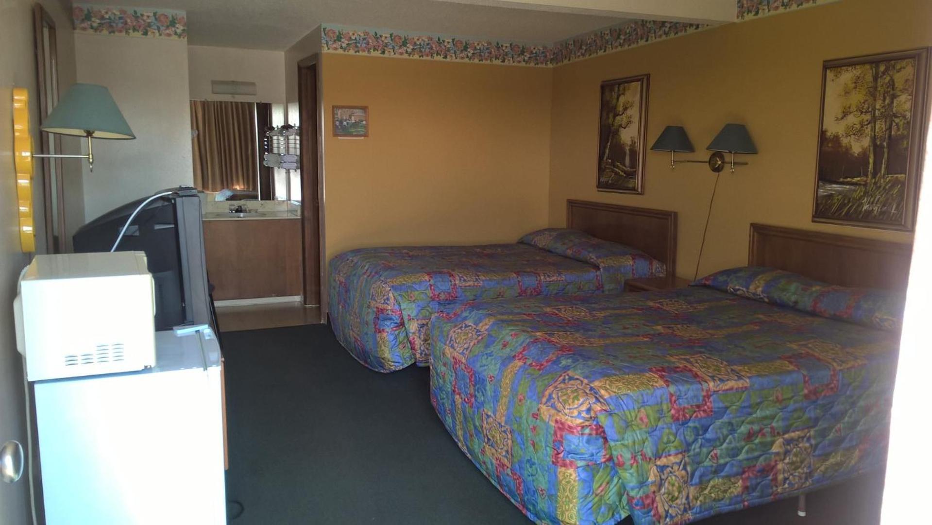 Dogwood Motel photo 3