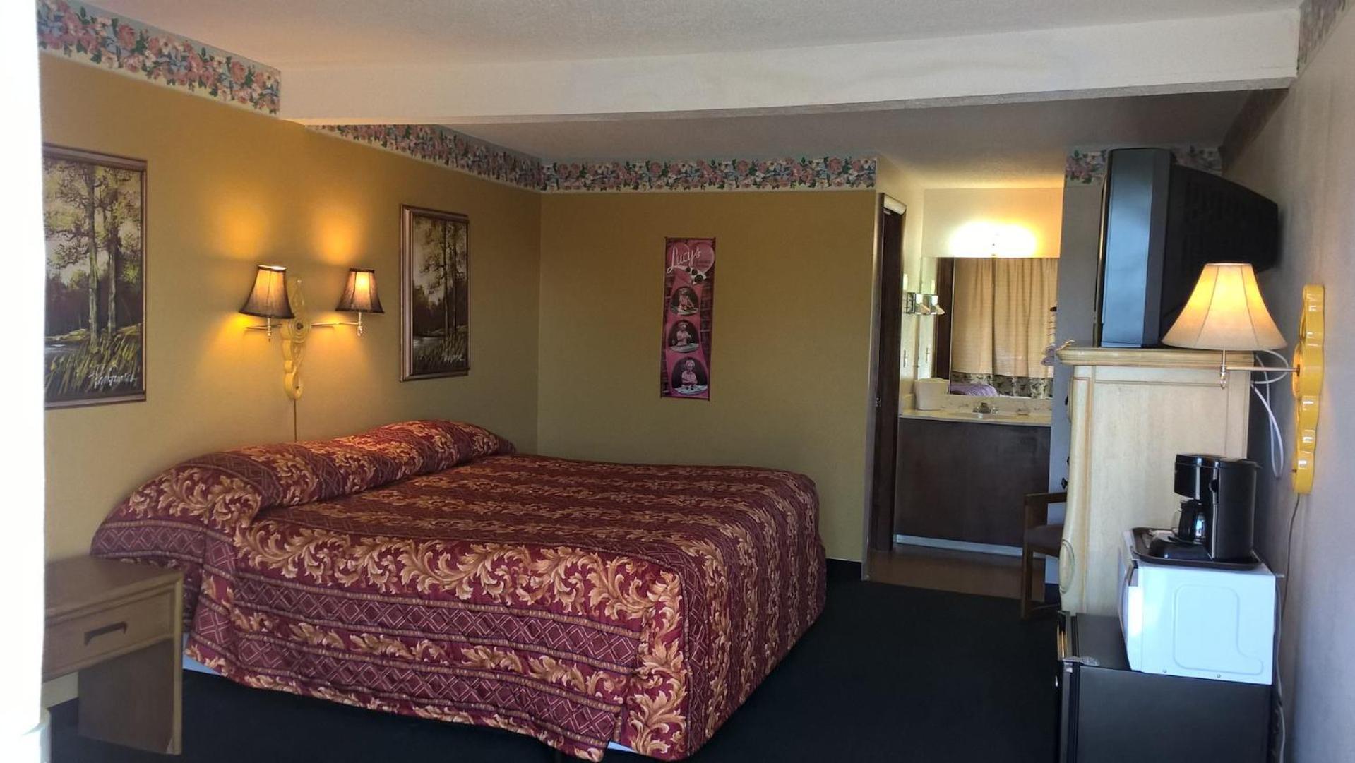 Dogwood Motel photo 23