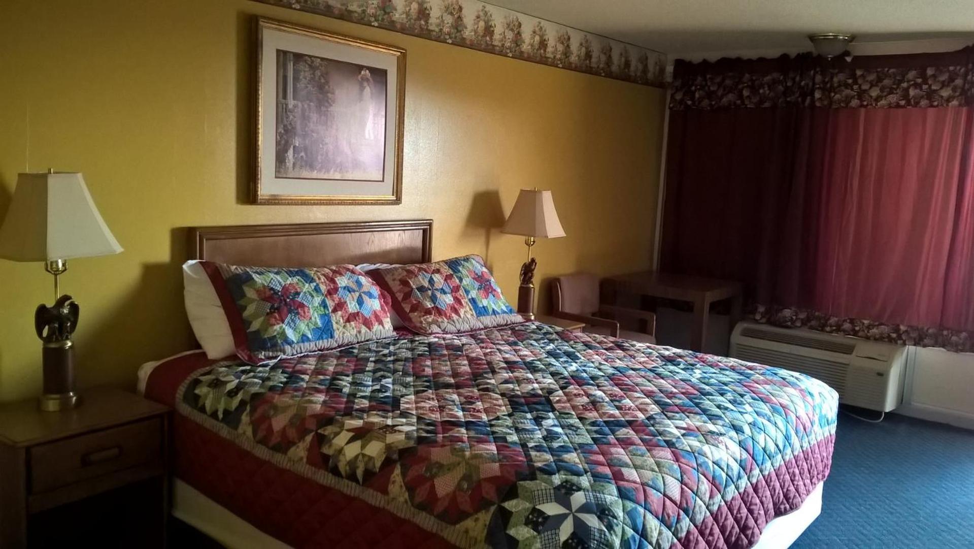 Dogwood Motel photo 20