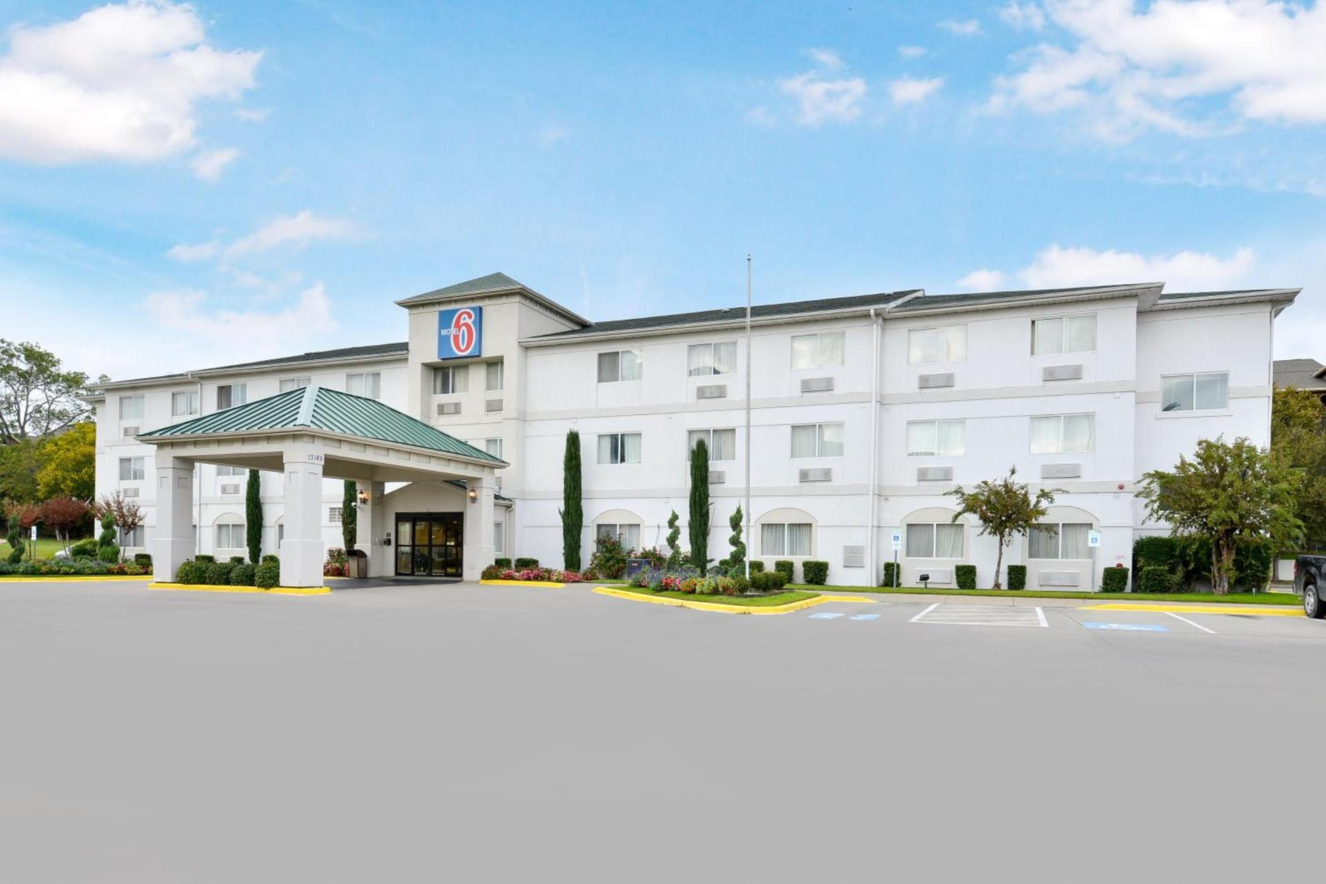 Motel 6-Dallas, TX - North - Richardson photo 17