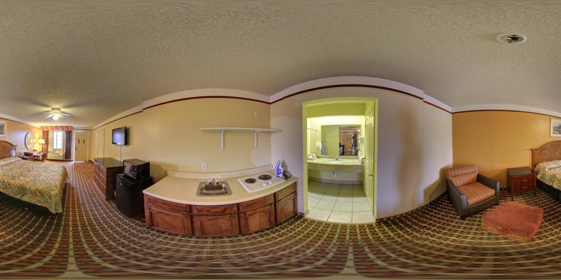 Deluxe Inn and Suites photo 49