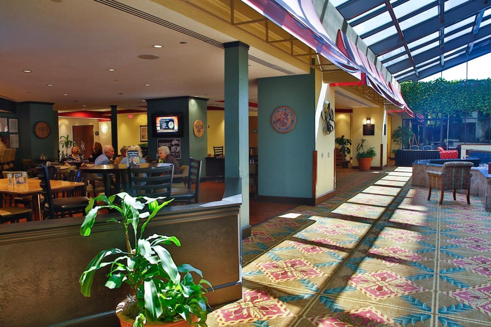 Capital Plaza Hotel photo 42