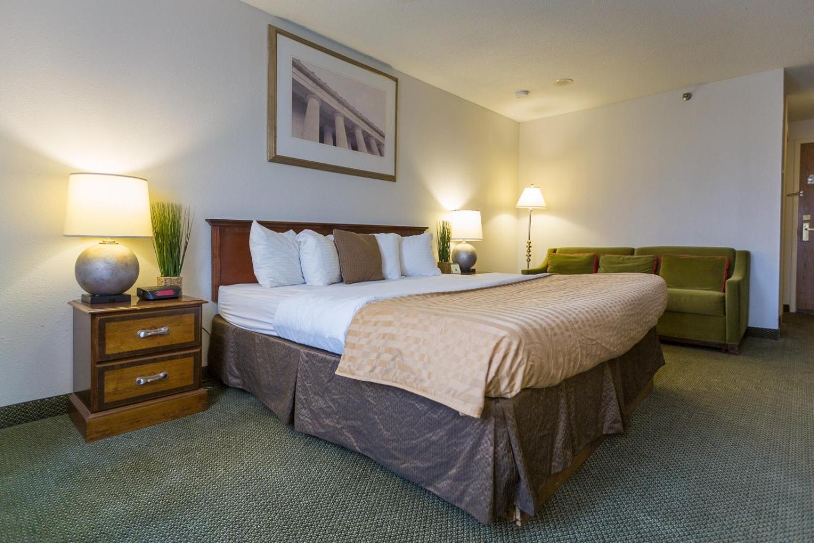 Capital Plaza Hotel photo 44