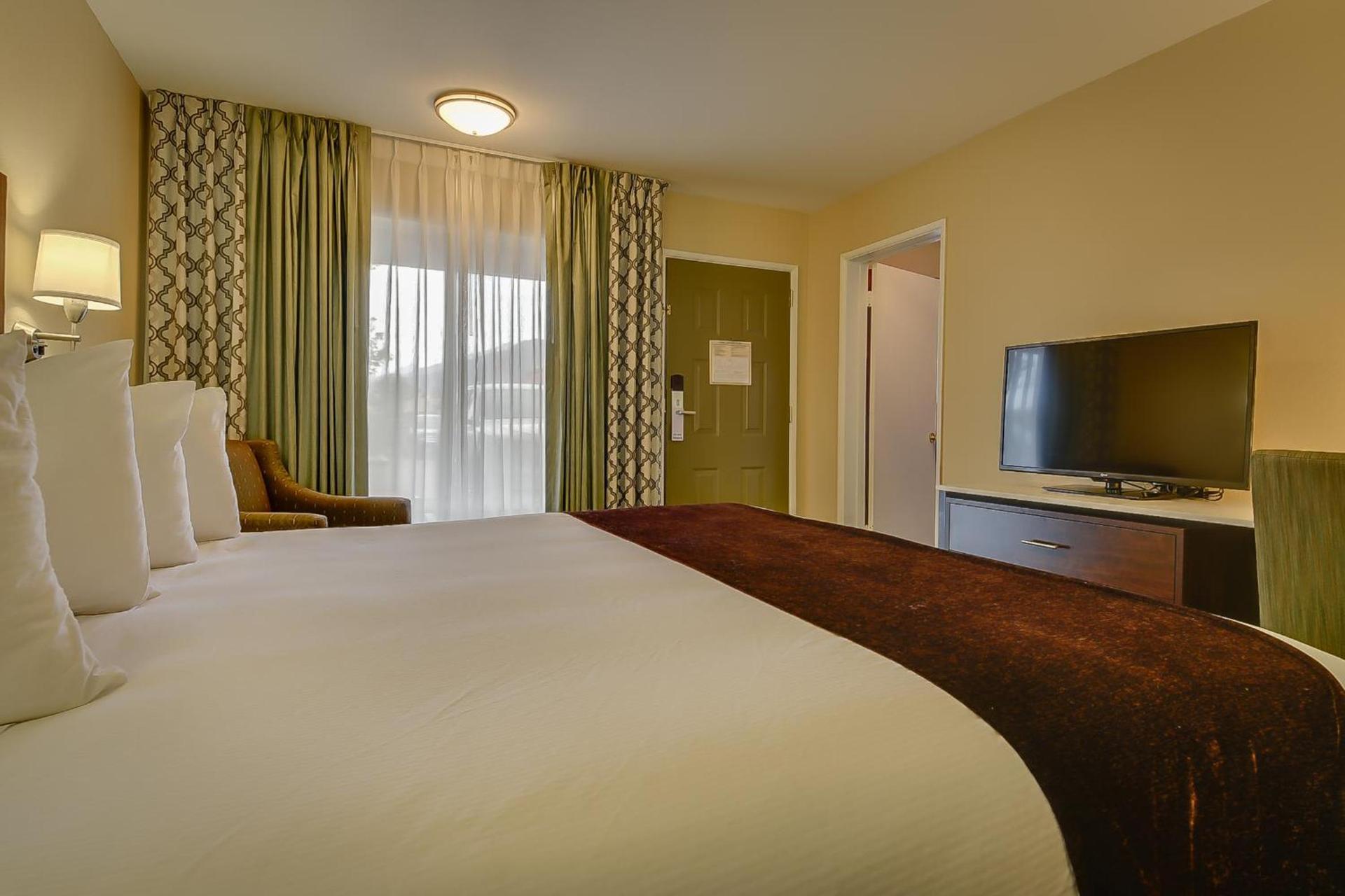 Vagabond Inn Bishop photo 7