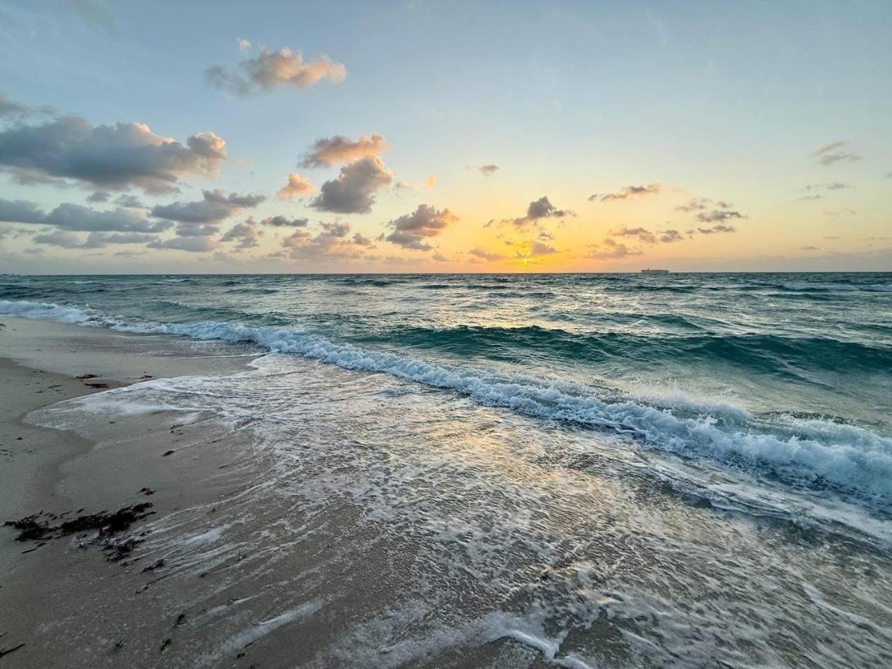 Bahama Beach Club Pompano - Fort Lauderdale - Charming and Cozy Studios & Apartments close to Beach with heated Pool photo 91