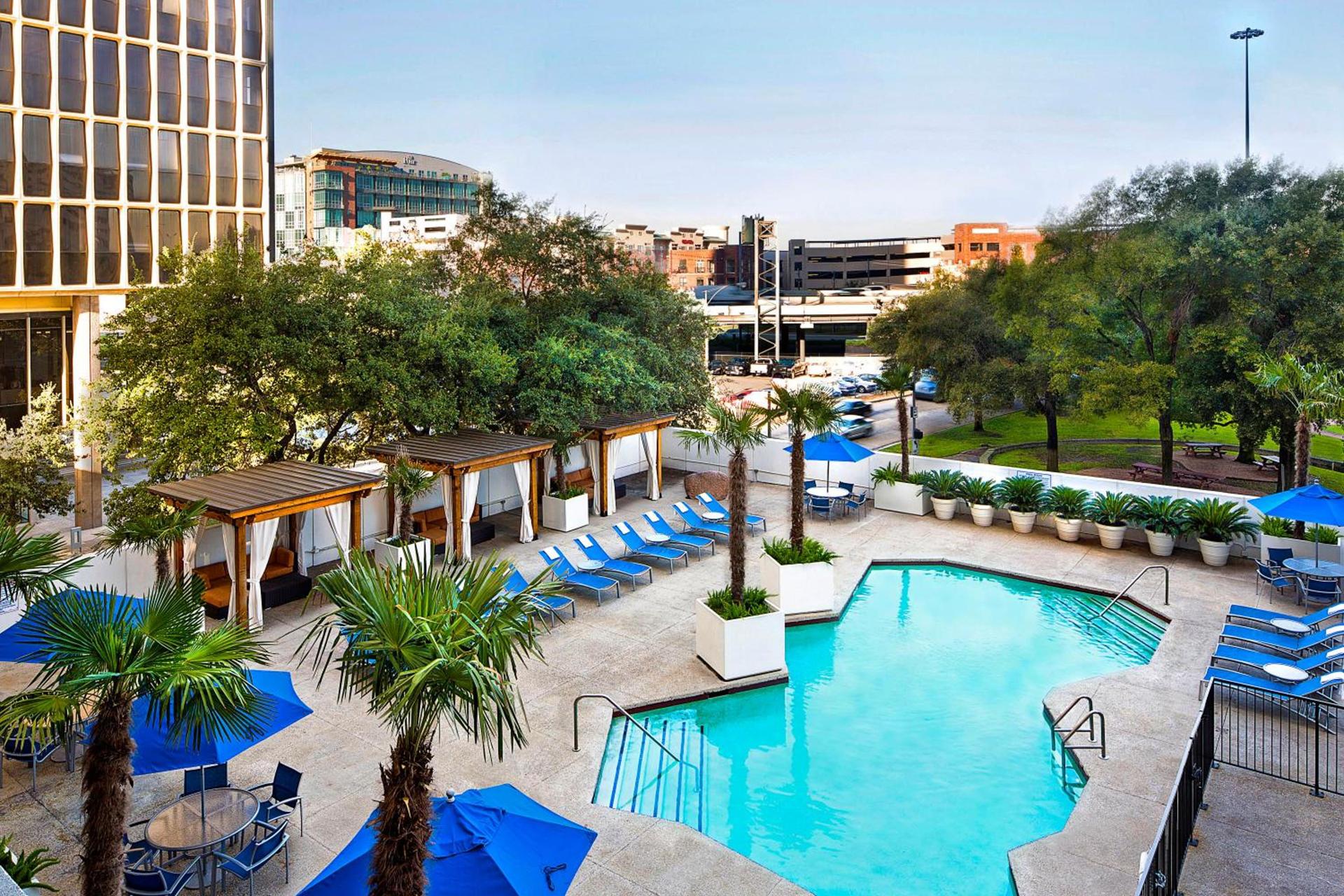 The Whitehall Houston photo 27
