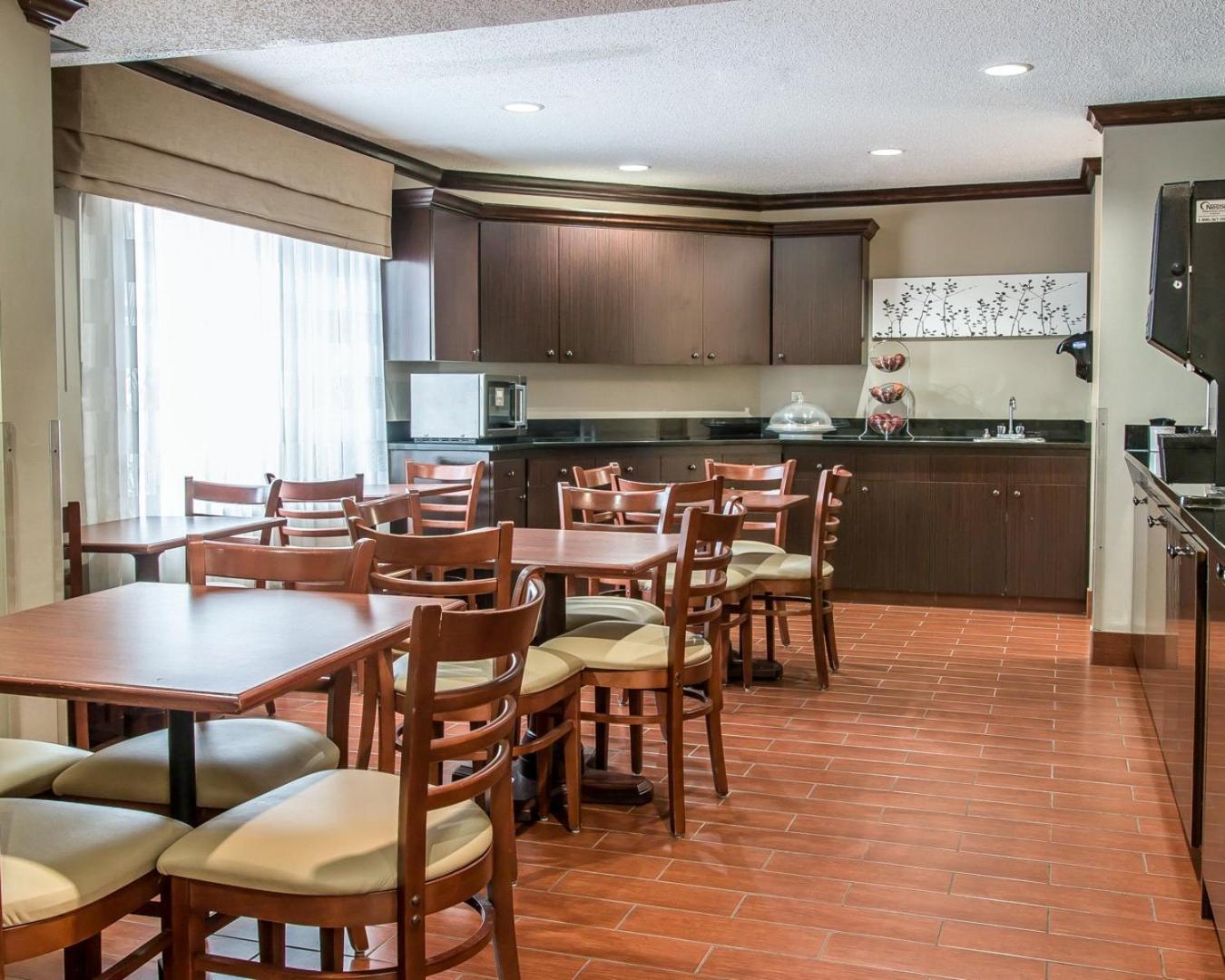 Baymont by Wyndham Flat Rock photo 22