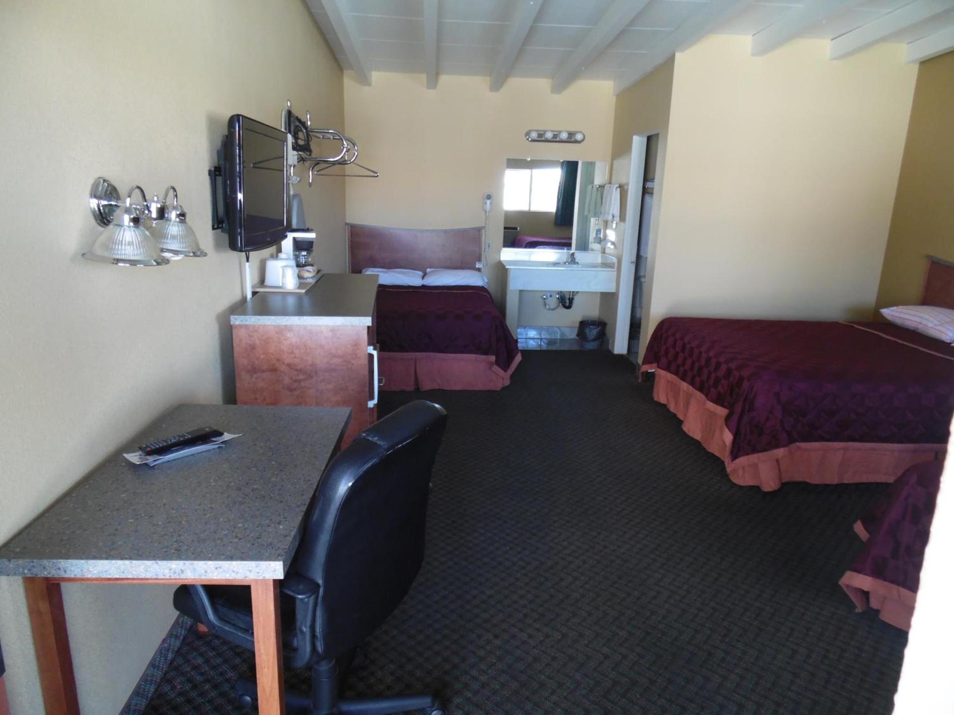 Trails Motel photo 24