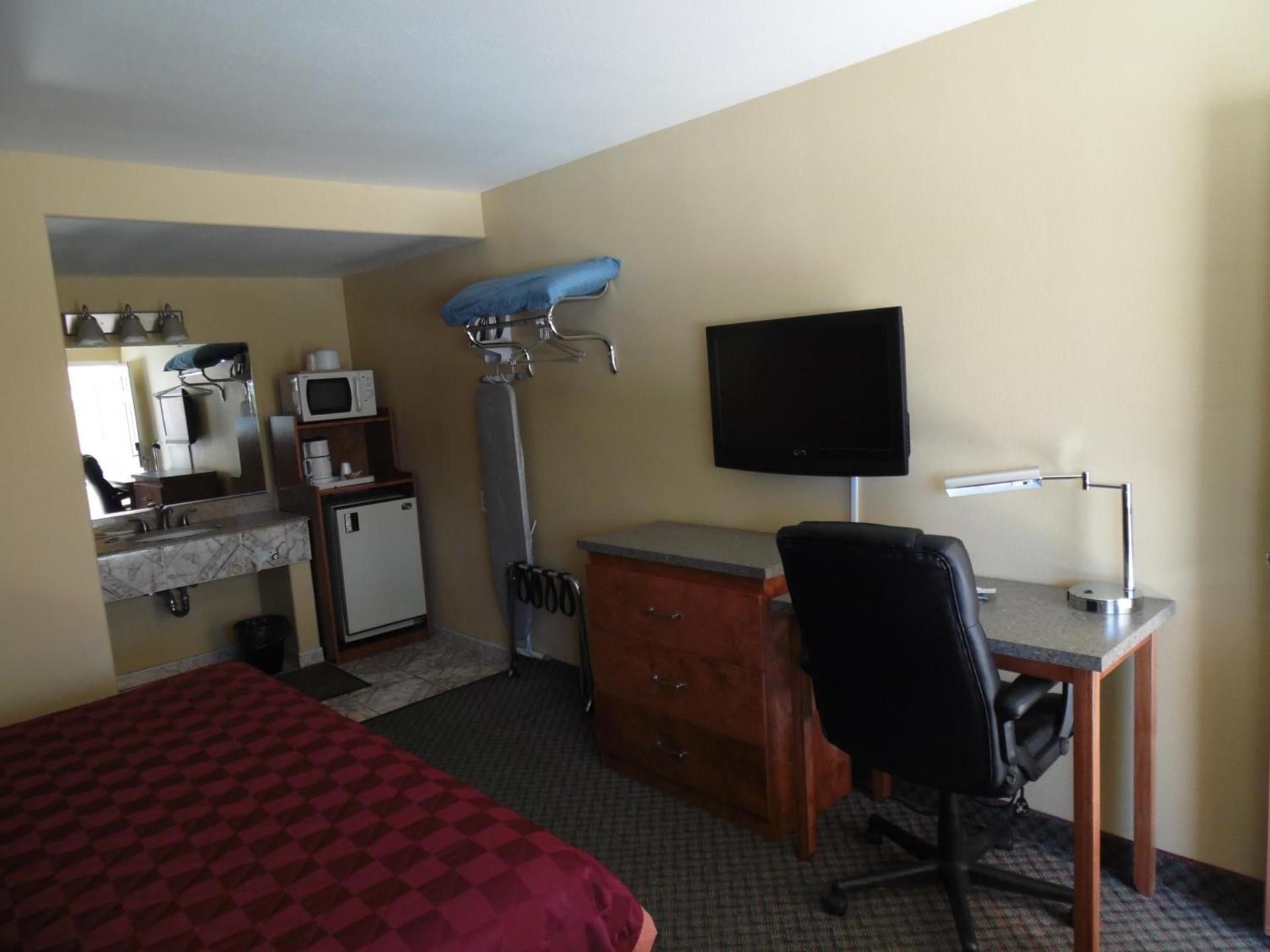 Trails Motel photo 40