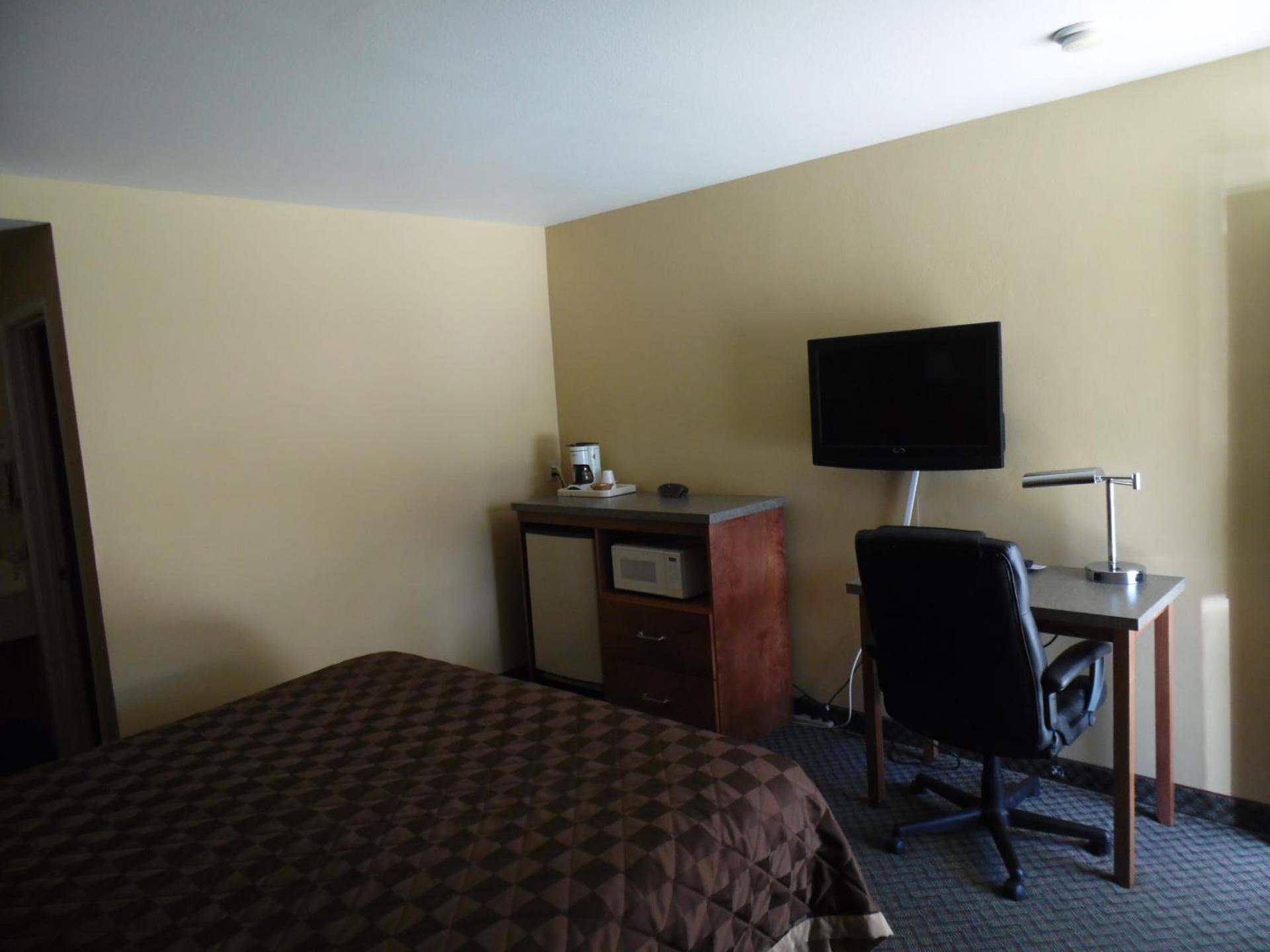 Trails Motel photo 35