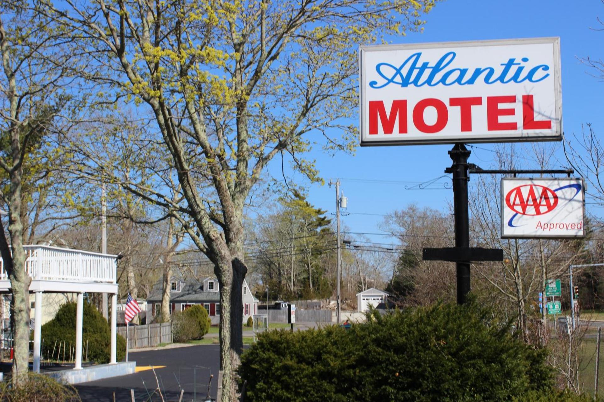Atlantic Motel photo 5