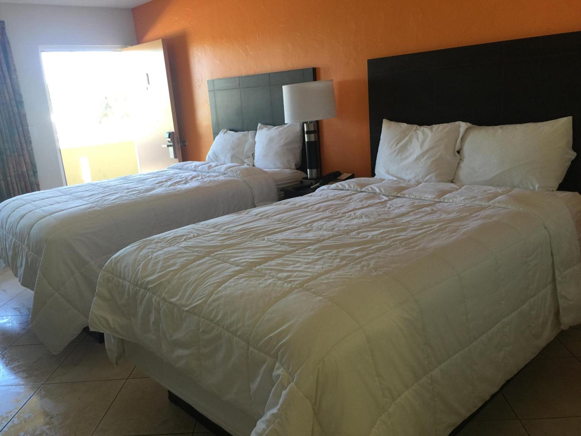 Curtis Inn & Suites photo 52