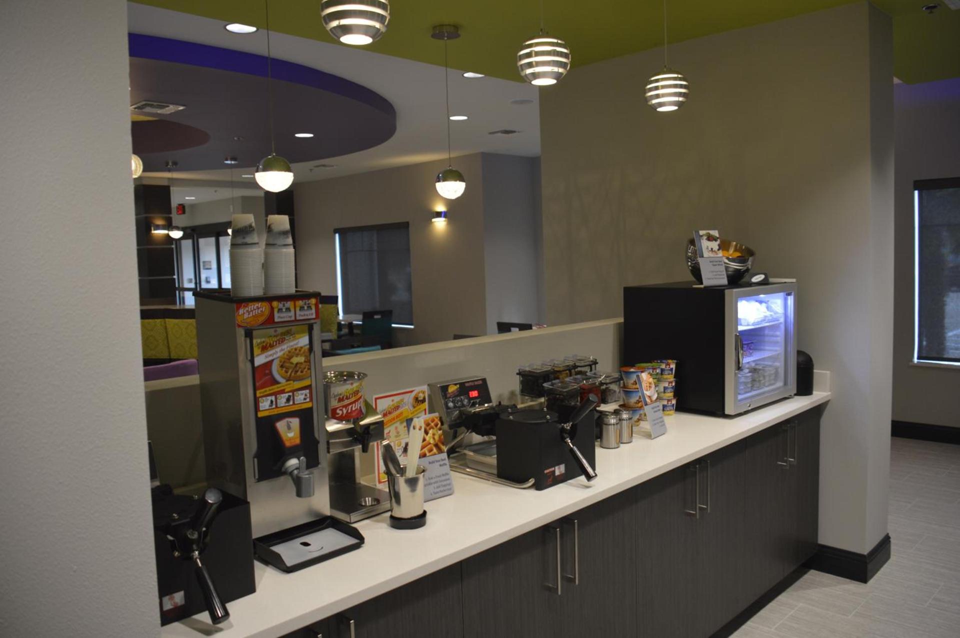 Best Western Plus Prien Lake Hotel & Suites - Lake Charles photo 46
