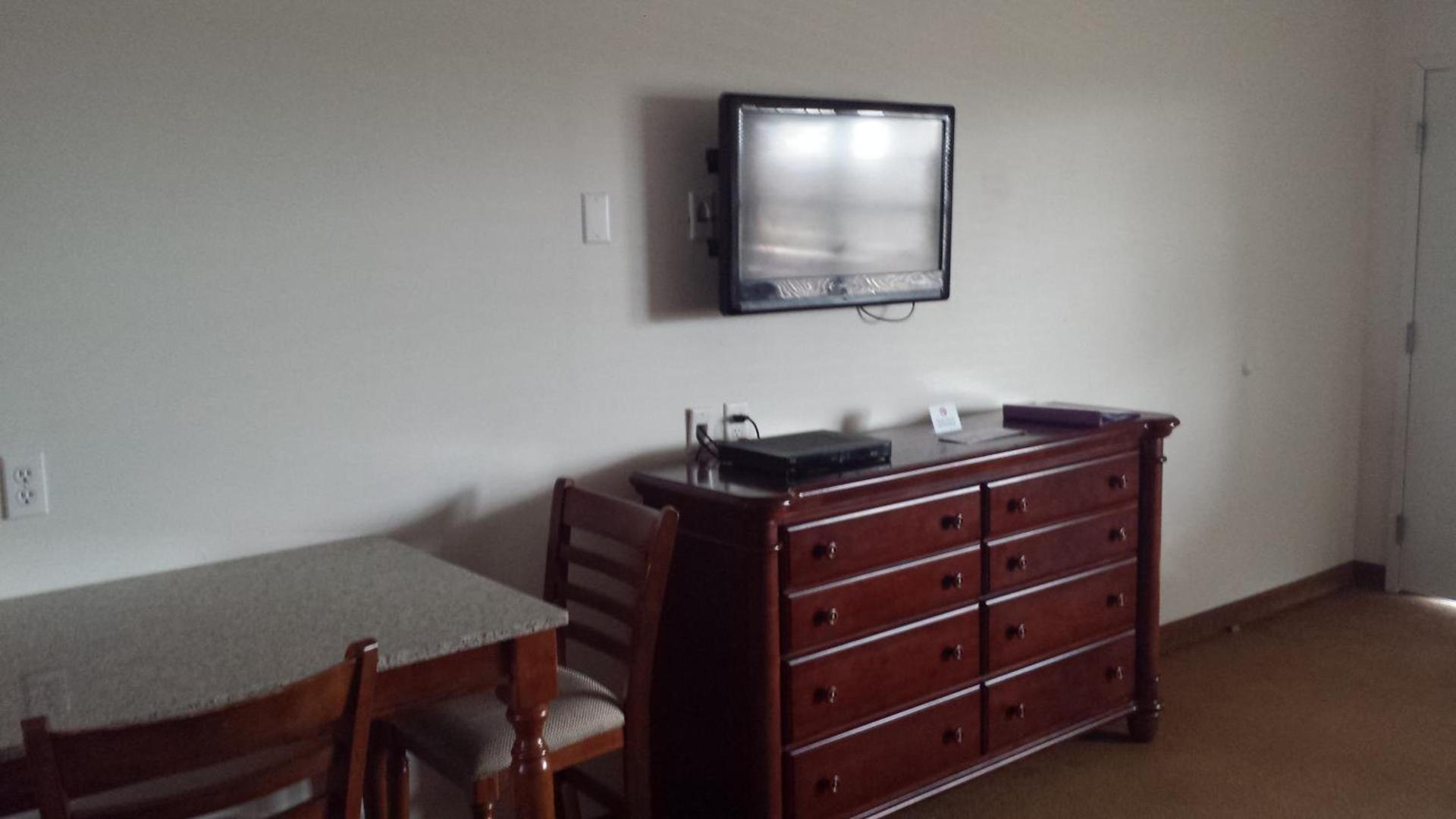 Shore Stay Suites photo 11