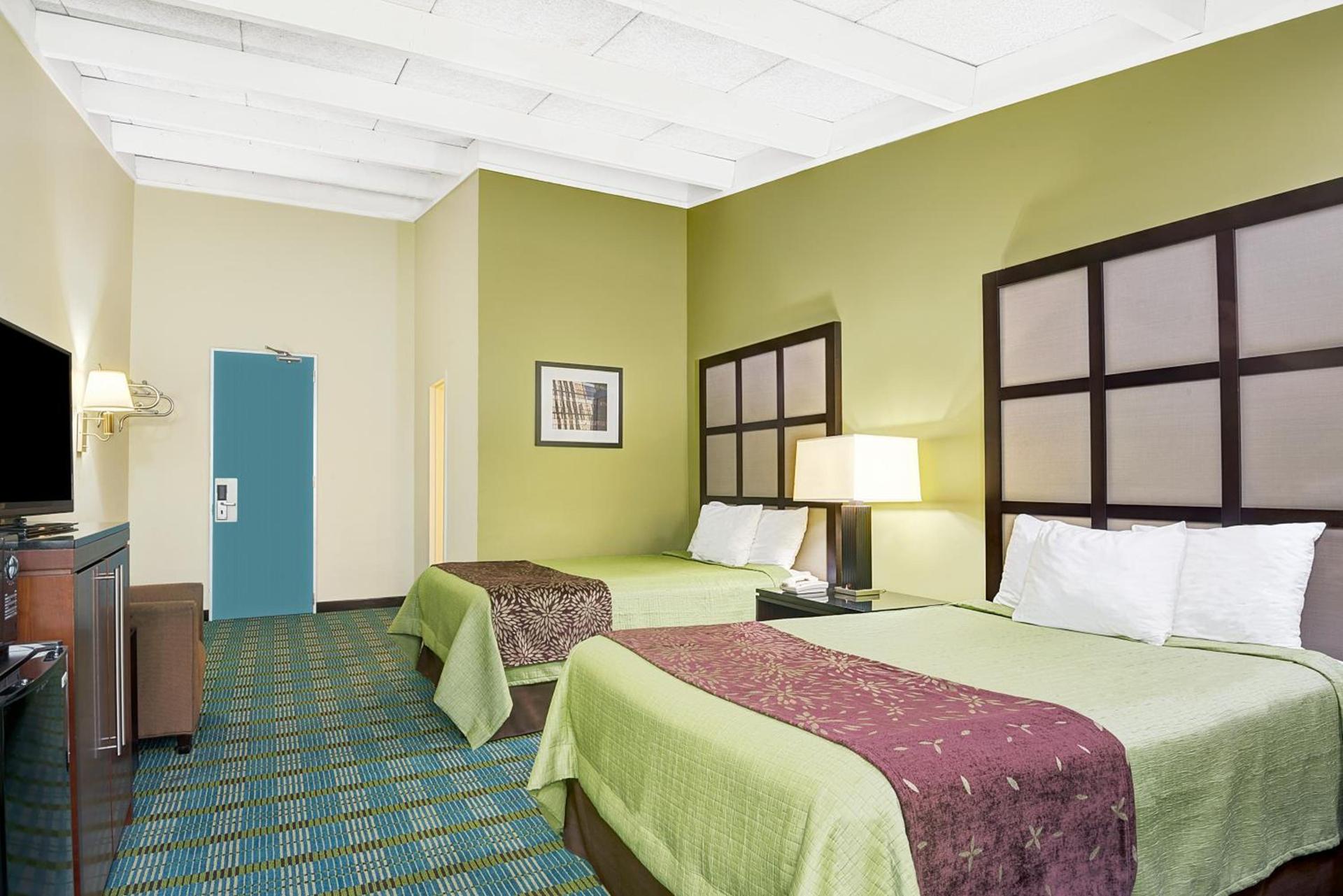 Days Inn by Wyndham Southington photo 16