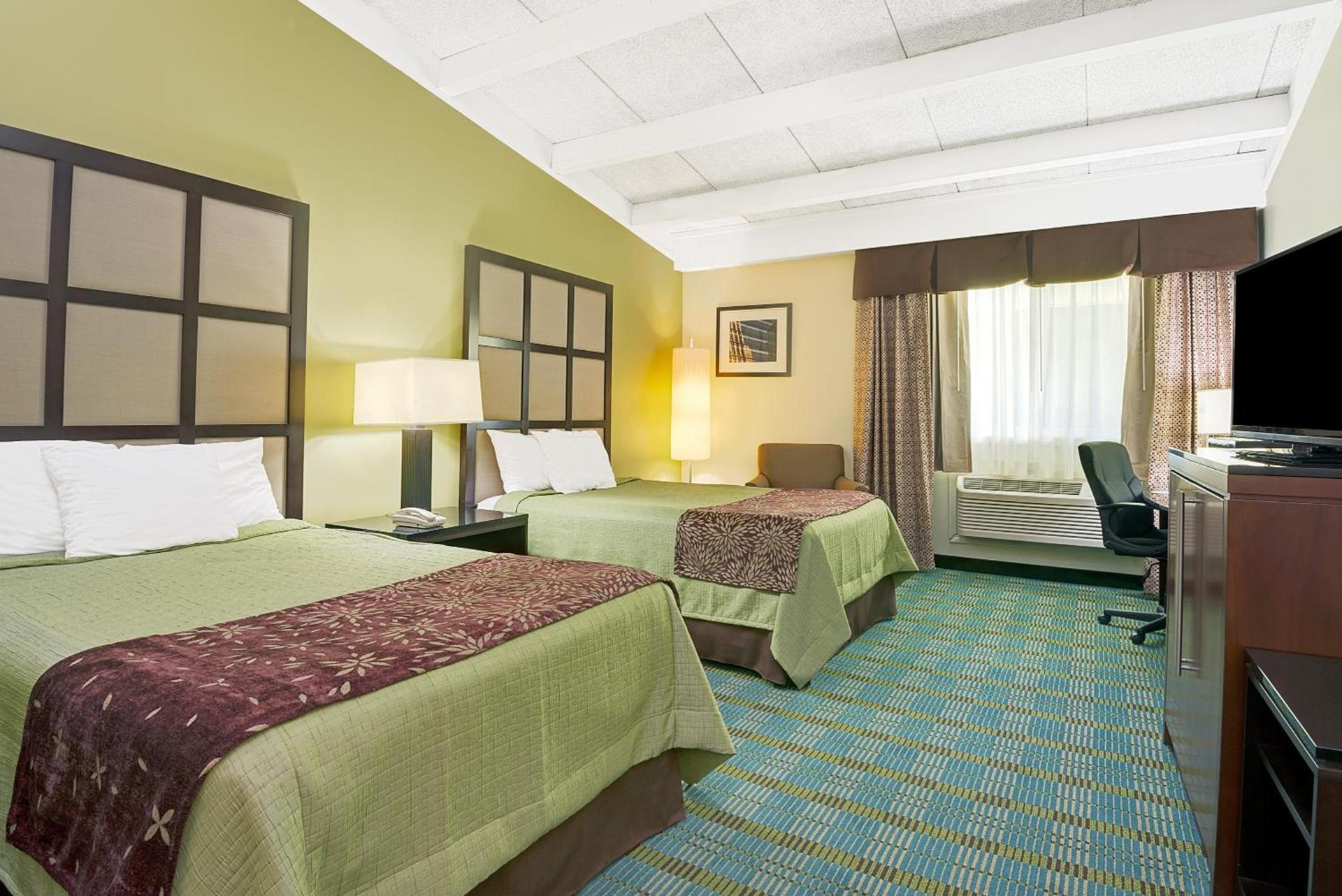 Days Inn by Wyndham Southington photo 25