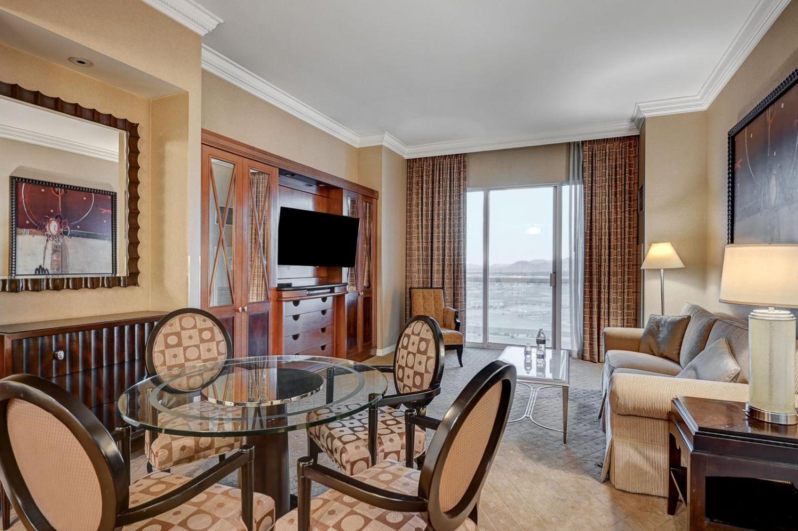 The Esme Suite at MGM Signature 5 MIN WALK FROM F1 GRANDSTAND Located at Tower 2 photo 70