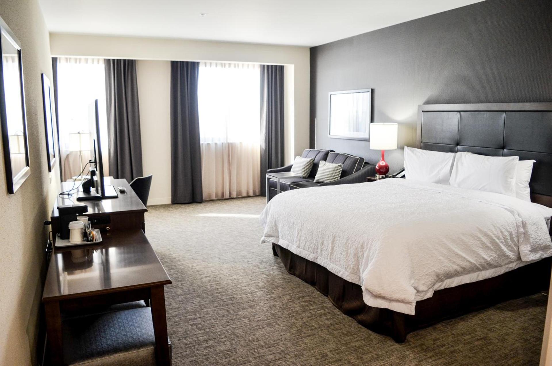 Hampton Inn & Suites - Richmond - Downtown, VA photo 11