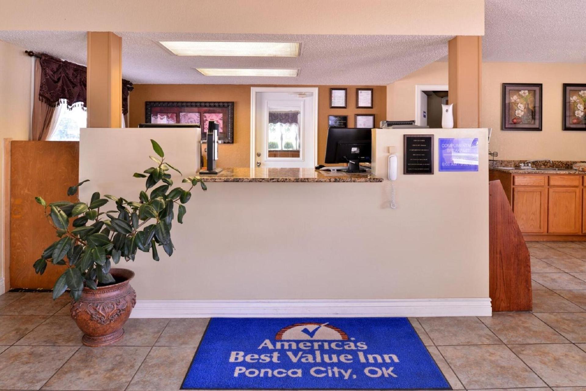 Americas Best Value Inn Ponca City photo 4