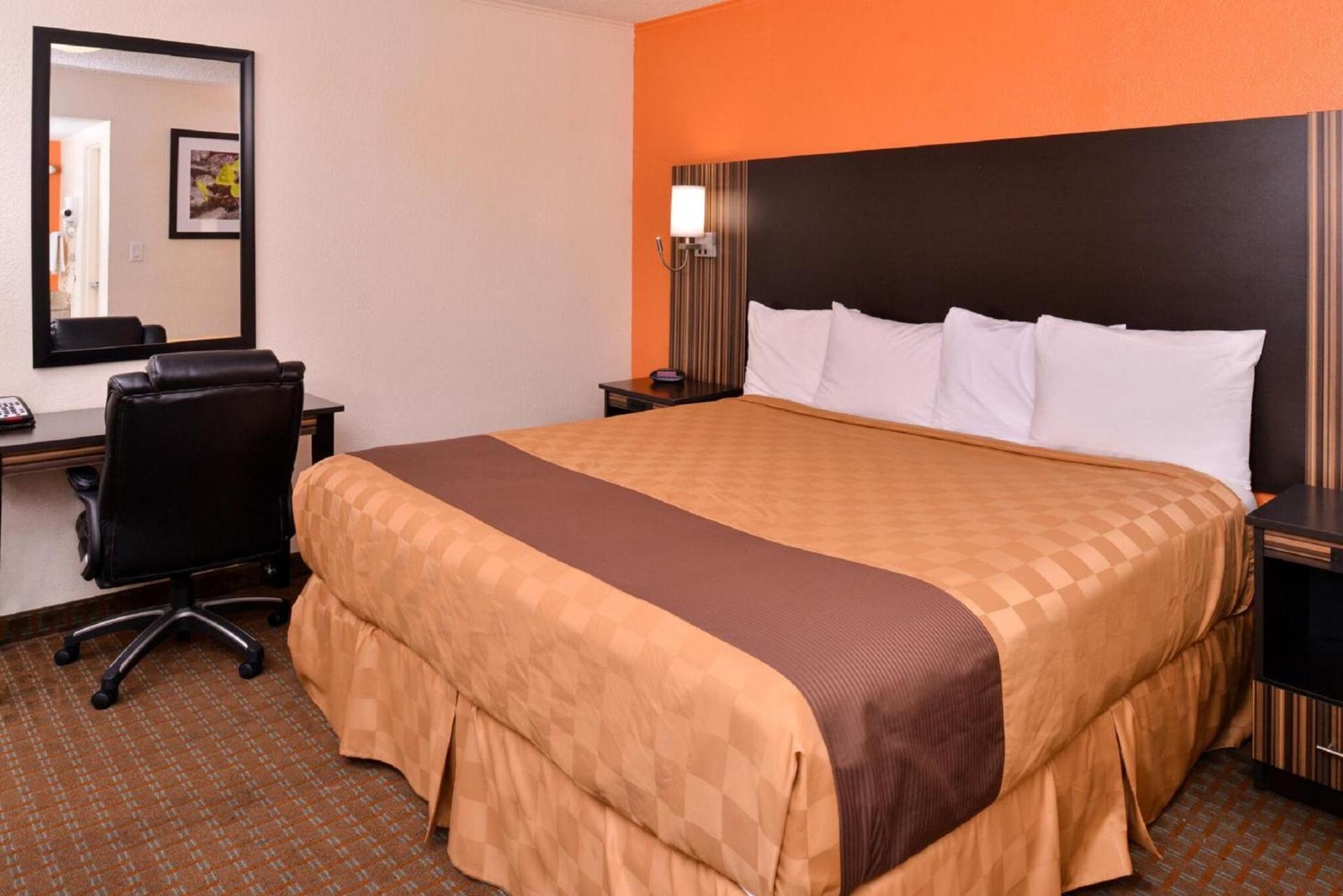 Americas Best Value Inn Ponca City photo 8