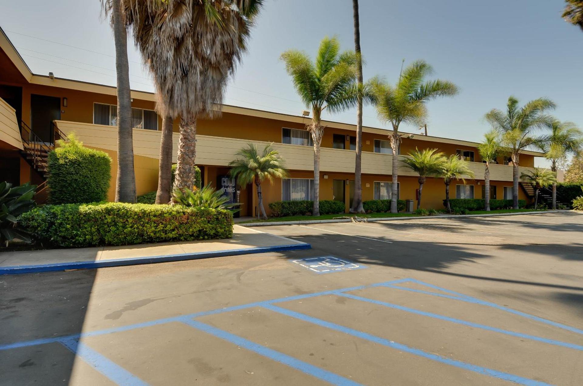 Hotel Palmeras Chula Vista photo 2