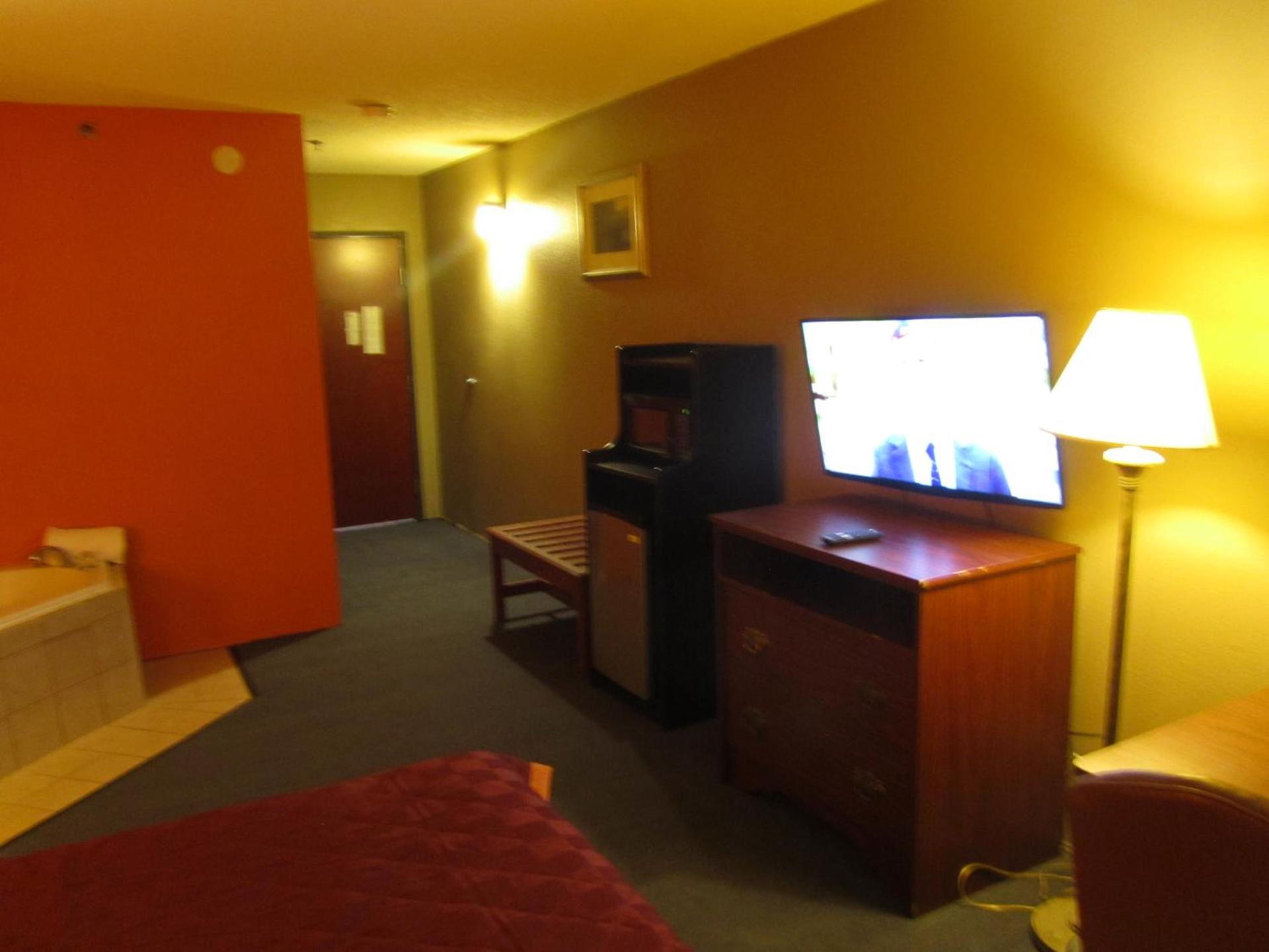 Executive Inn and Suites Wichita Falls photo 28