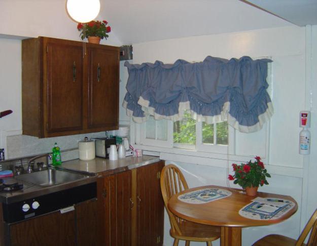 Weirs Beach Motel & Cottages photo 14