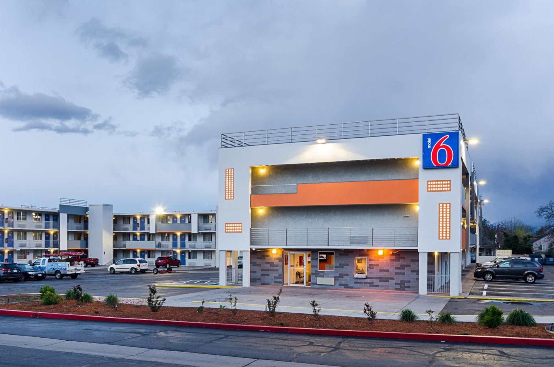 Motel 6- Denver, CO Downtown photo 2