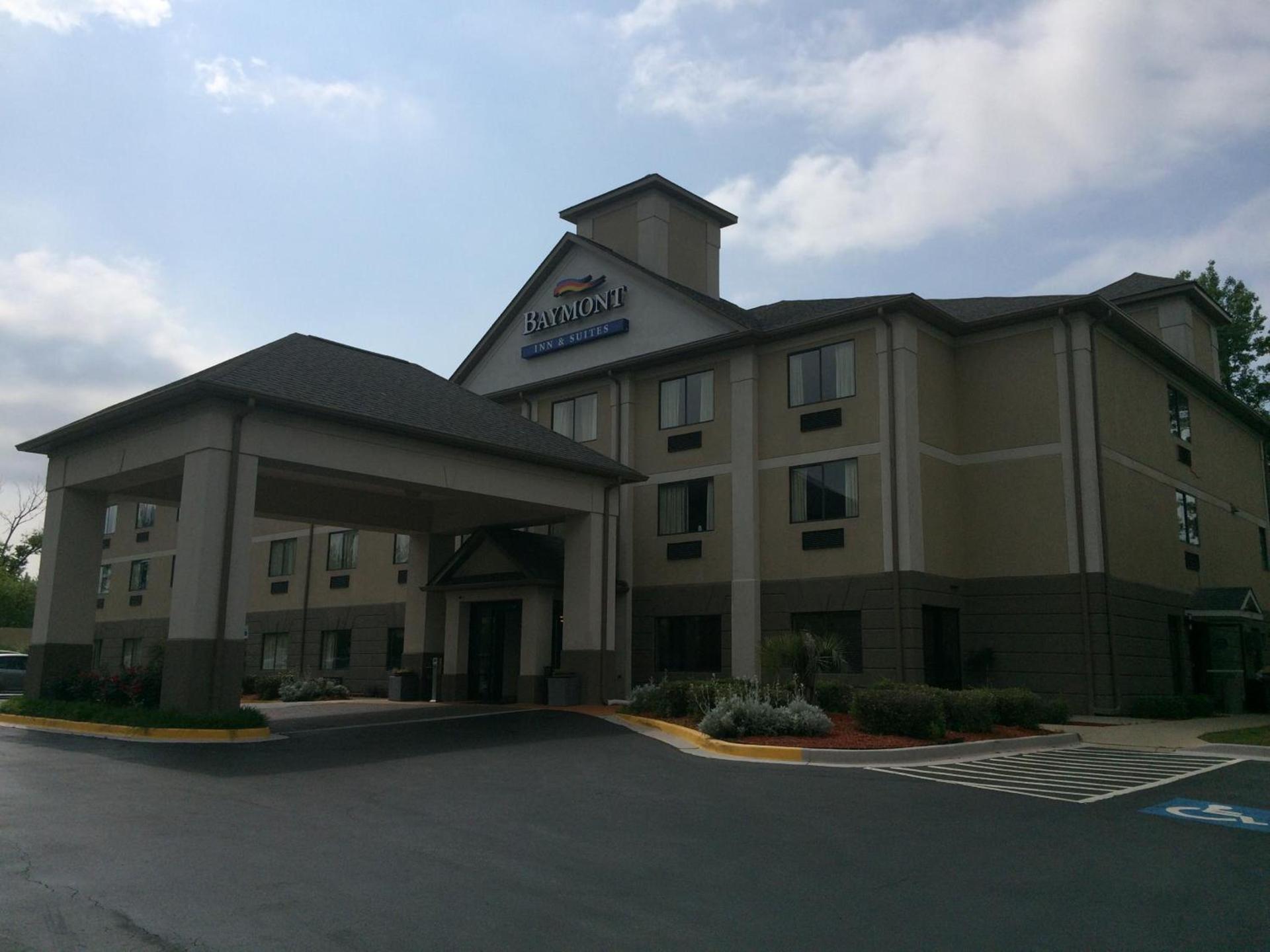 Baymont by Wyndham Columbia Fort Jackson photo 27