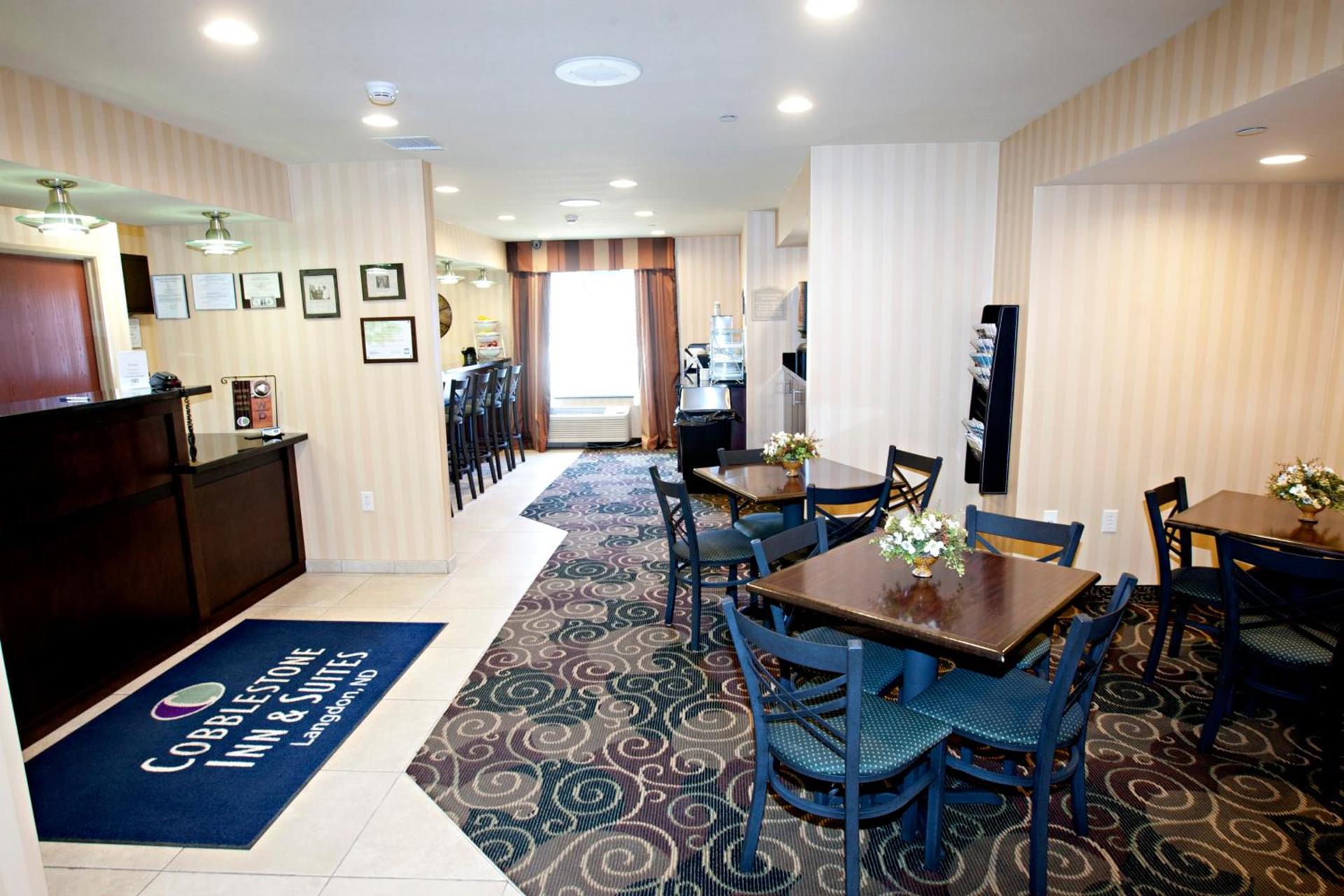 Cobblestone Inn & Suites - Langdon photo 7