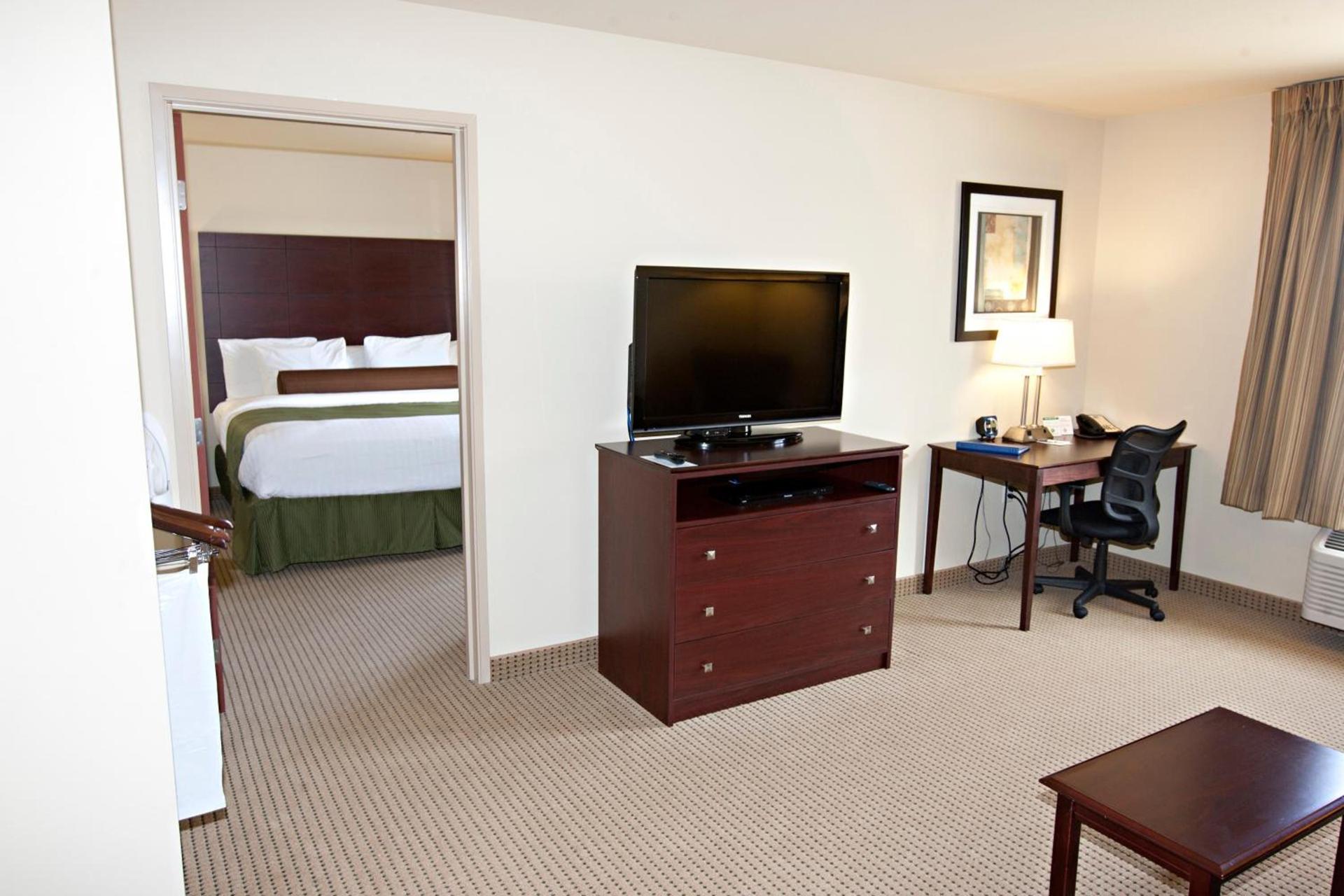 Cobblestone Inn & Suites - Langdon photo 29