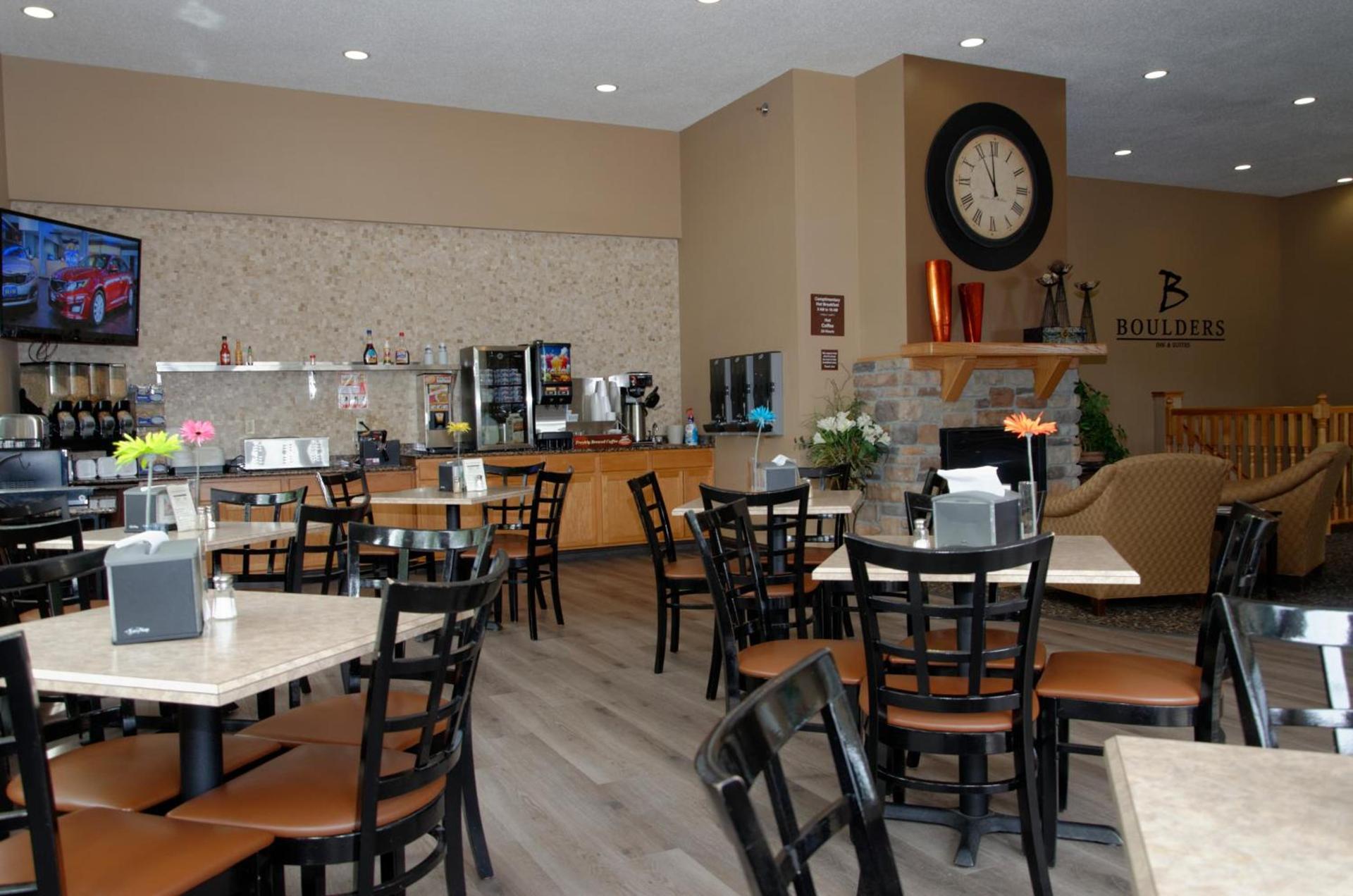 Cobblestone Inn & Suites - Denison | Majestic Hills photo 9