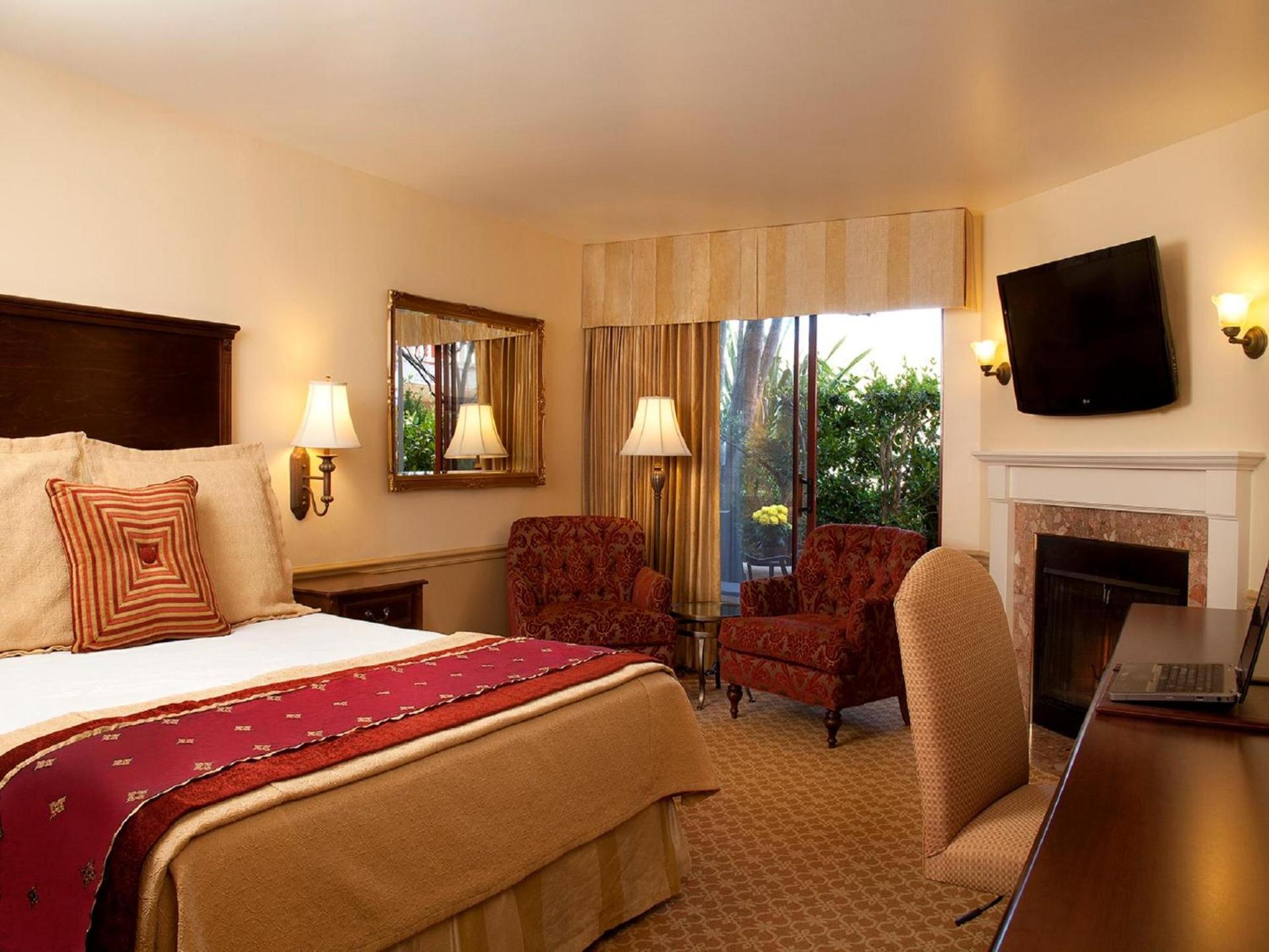 Victorian Inn photo 13